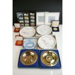 A collection of Cunard collectables to include Medallions, matchboxes, Wedgwood, ceramics....etc.