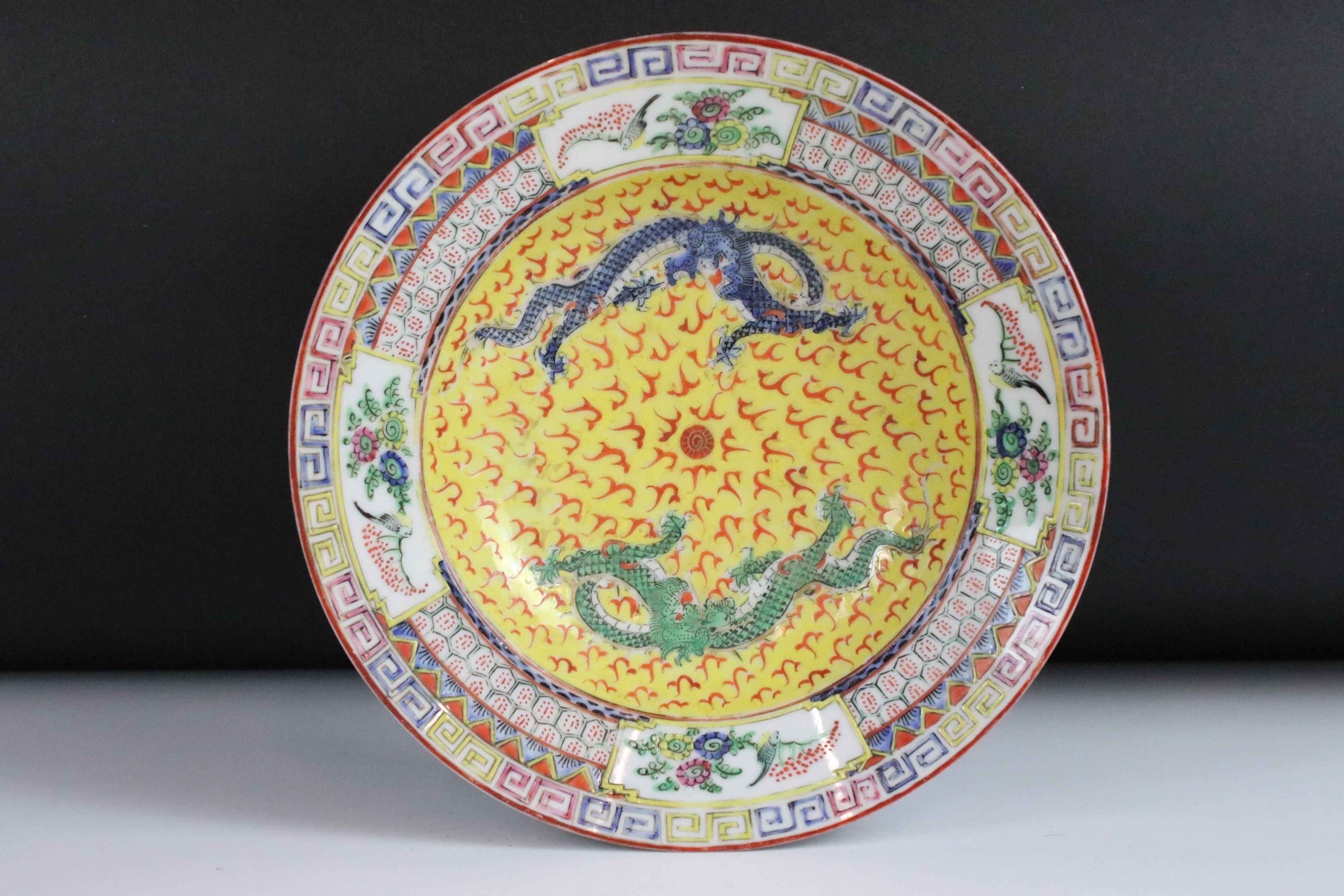 Collection of Ceramic Plates and Bowls including Chinese Cantonese Famille Rose Five Bowls, 11.5cm - Image 10 of 14