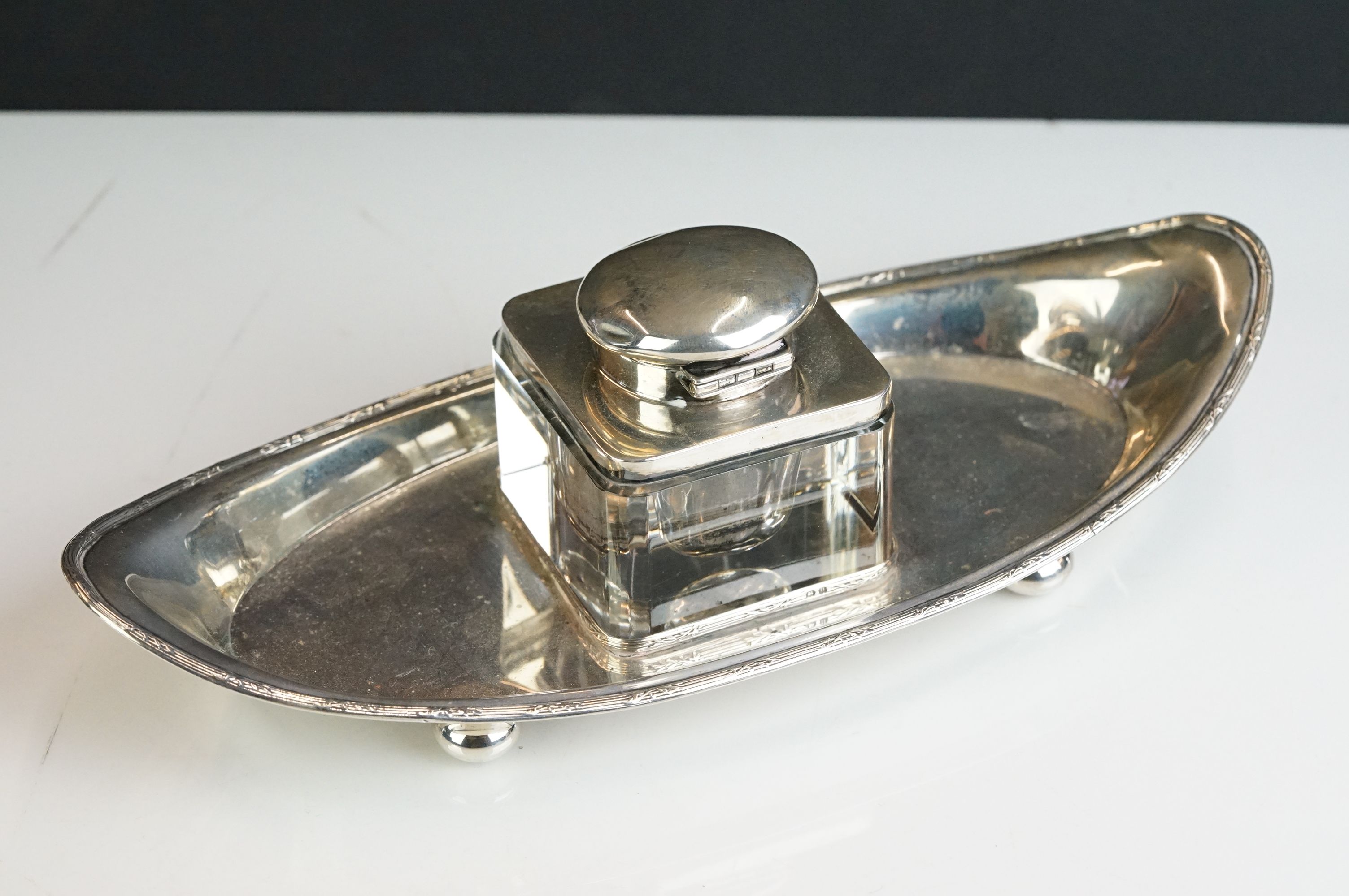 Silver inkwell, Birmingham 1919 & another by A & J Zimmerman, Birmingham 1938 (2) - Image 7 of 14