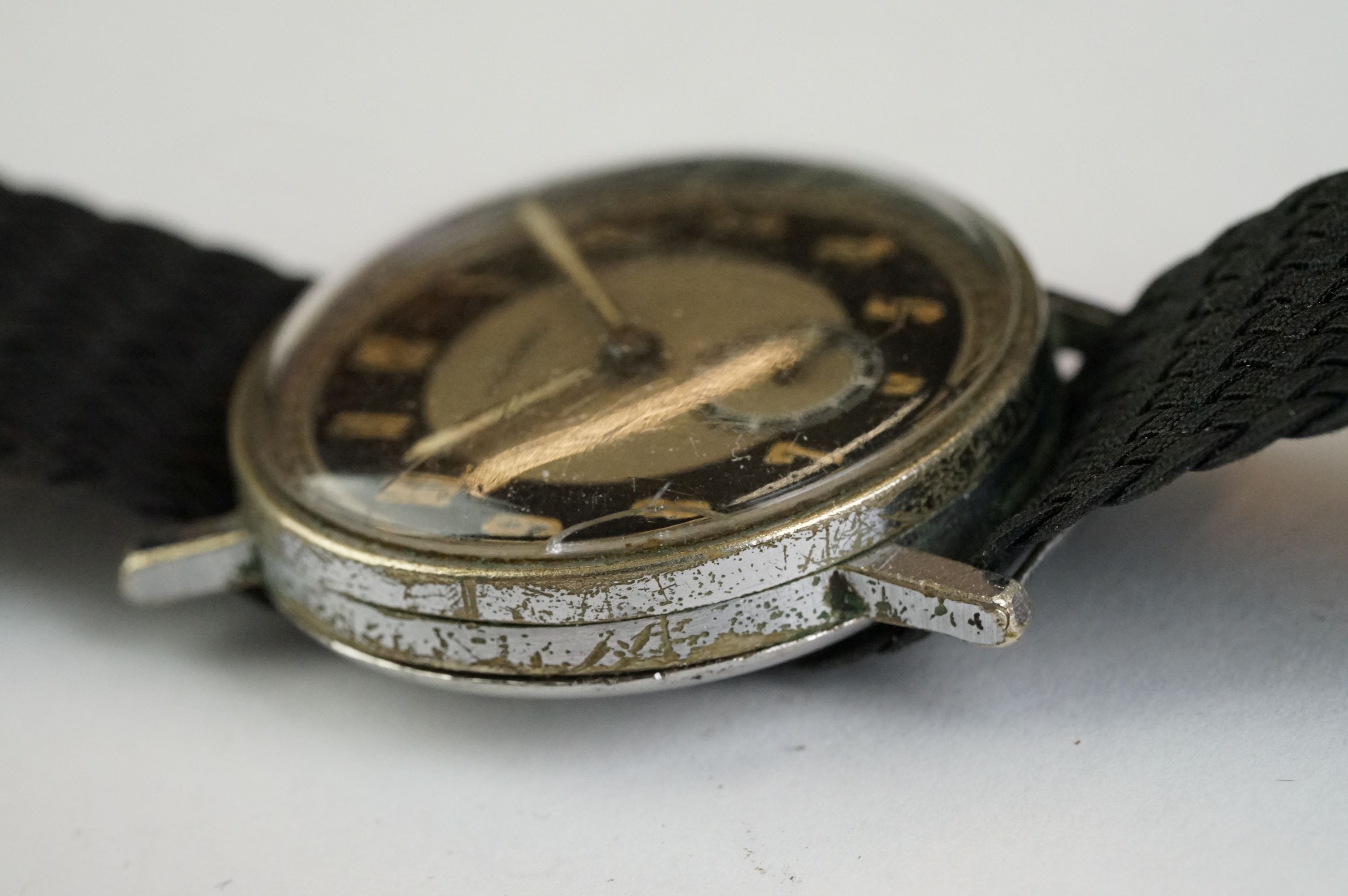 WW2 period Victoria military watch - Image 6 of 9