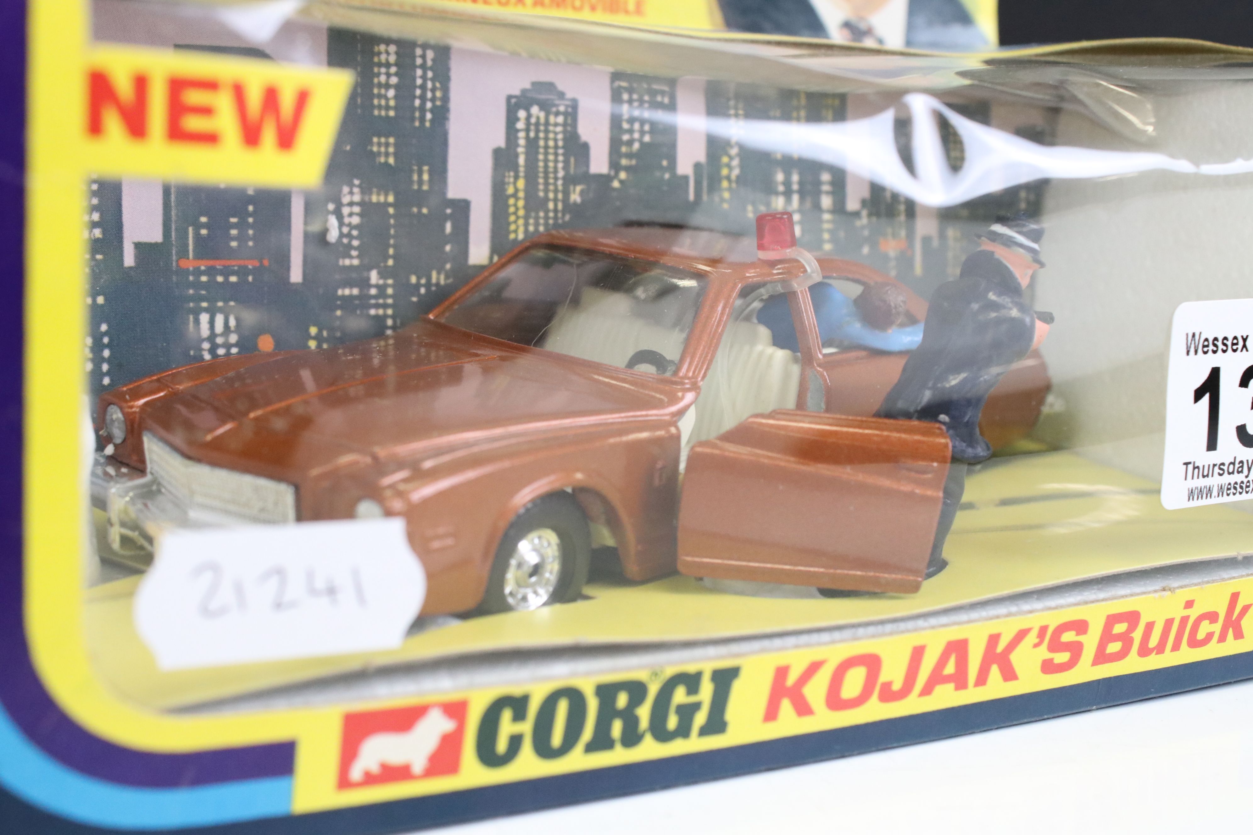 Boxed Corgi 290 Kojak's Buick diecast model complete with figure, diecast ex, box vg with small part - Image 4 of 10