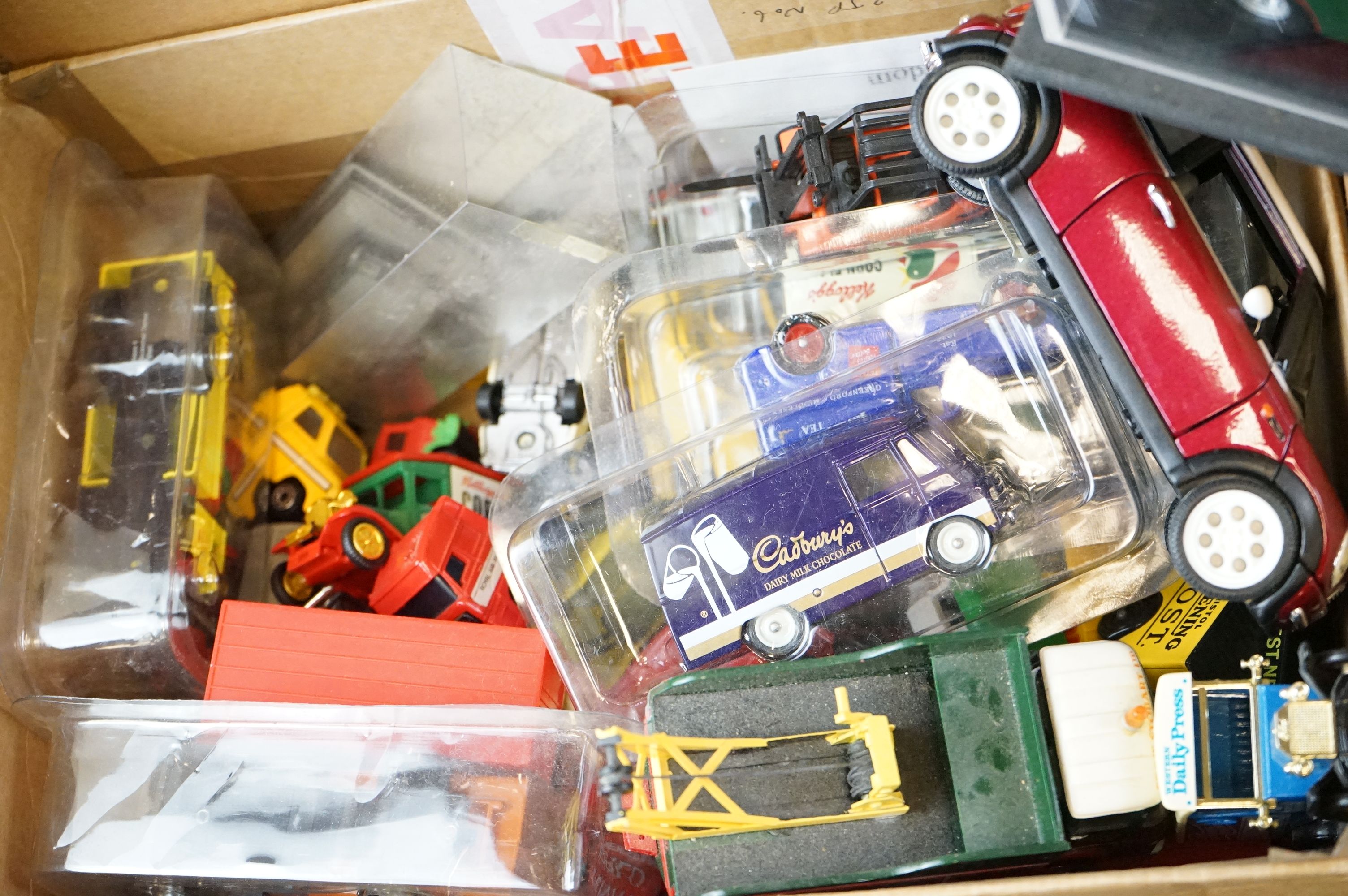 Around 90 Boxed diecast models to include Corgi, Lledo, Matchbox, Oxford Diecast, Cararama and - Image 8 of 11