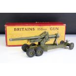 Boxed Britains No 2064 155mm Gun model with 4 x shells, diecast vg with some paint wear, with