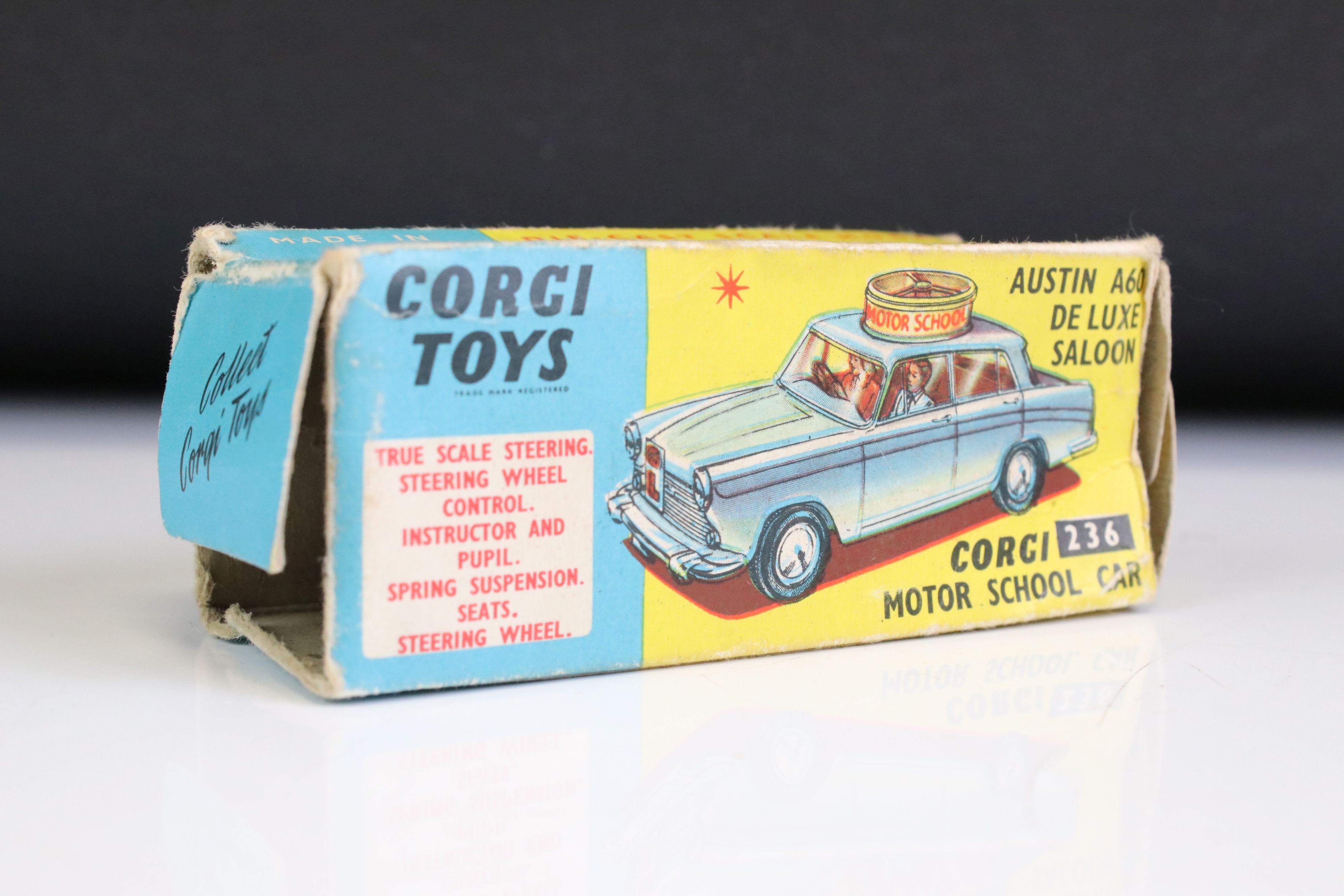 Three boxed Corgi diecast models to include 229 Chevrolet Corvair in pale blue with yellow - Image 14 of 15