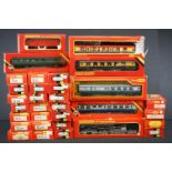 32 Boxed Hornby / Triang OO gauge items of rolling stock, mainly coaches, includes R739 Breakdown