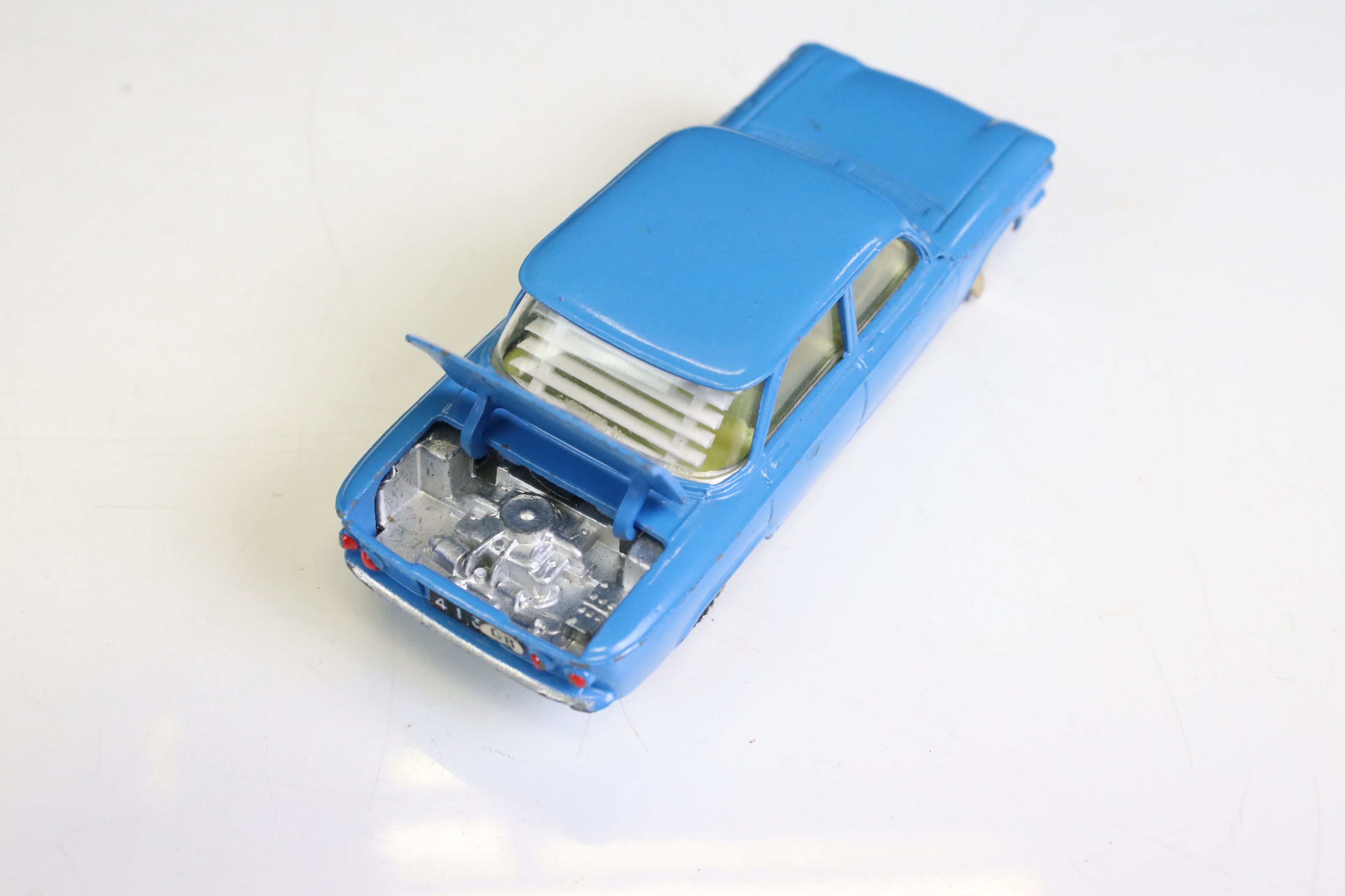 Three boxed Corgi diecast models to include 229 Chevrolet Corvair in pale blue with yellow - Image 8 of 15