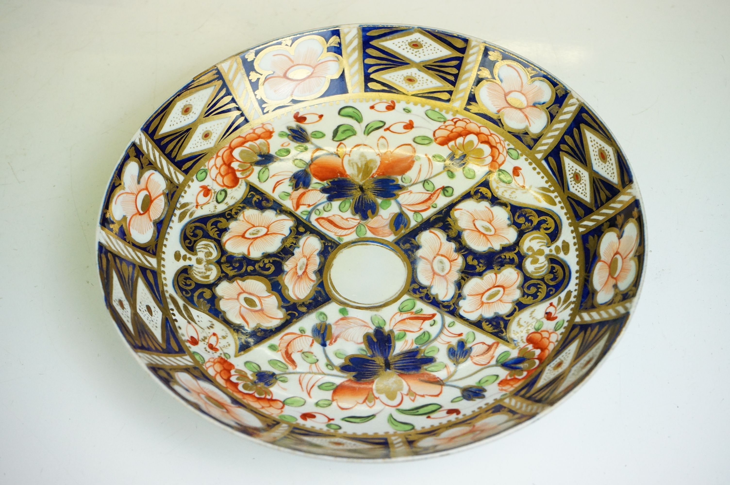 Early 19th century Crown Derby Imari pattern ceramics to include a small tureen & cover, teacups, - Image 8 of 24
