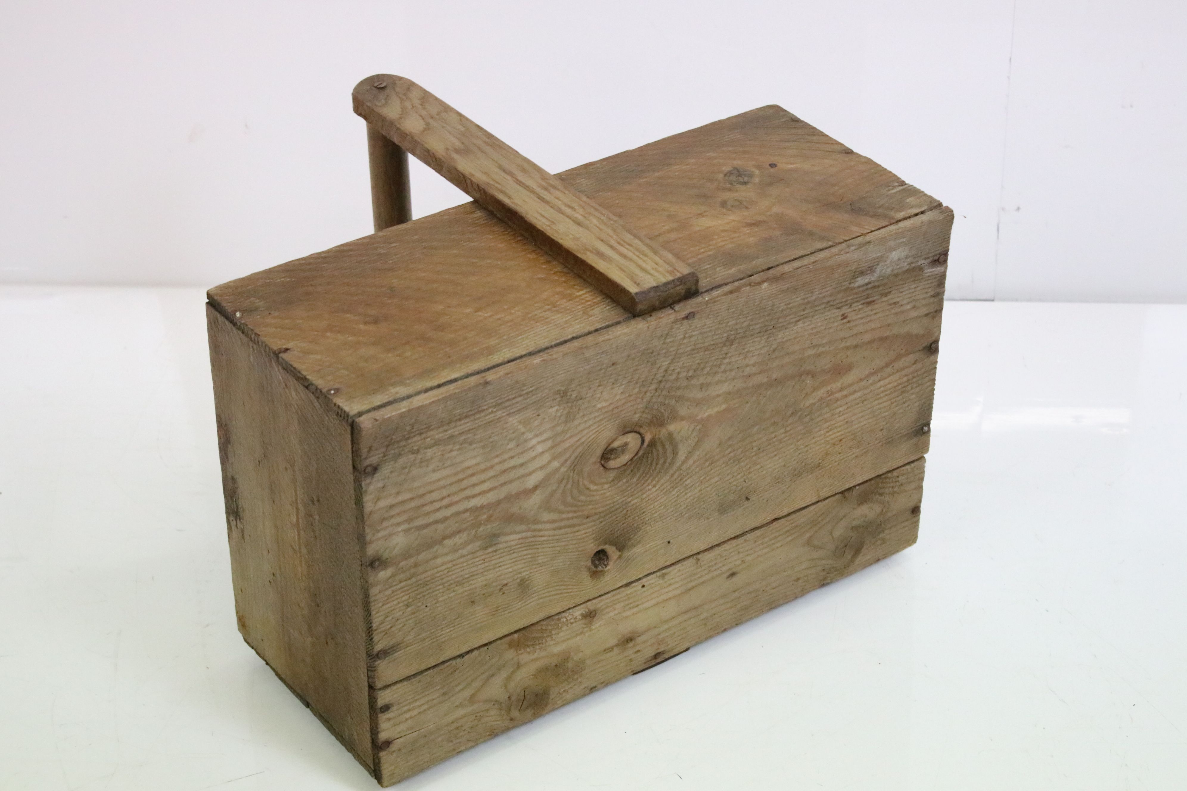 Pine foraging garden trug, 44cm wide - Image 4 of 5