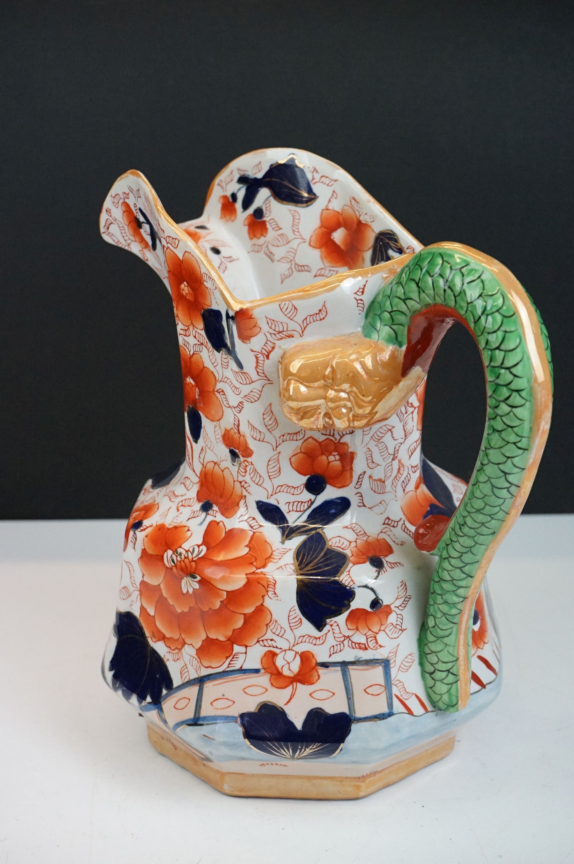 Collection of pottery and porcelain to include: Quimper Pottery jug, signed 'Henriot Quimper - Image 22 of 25