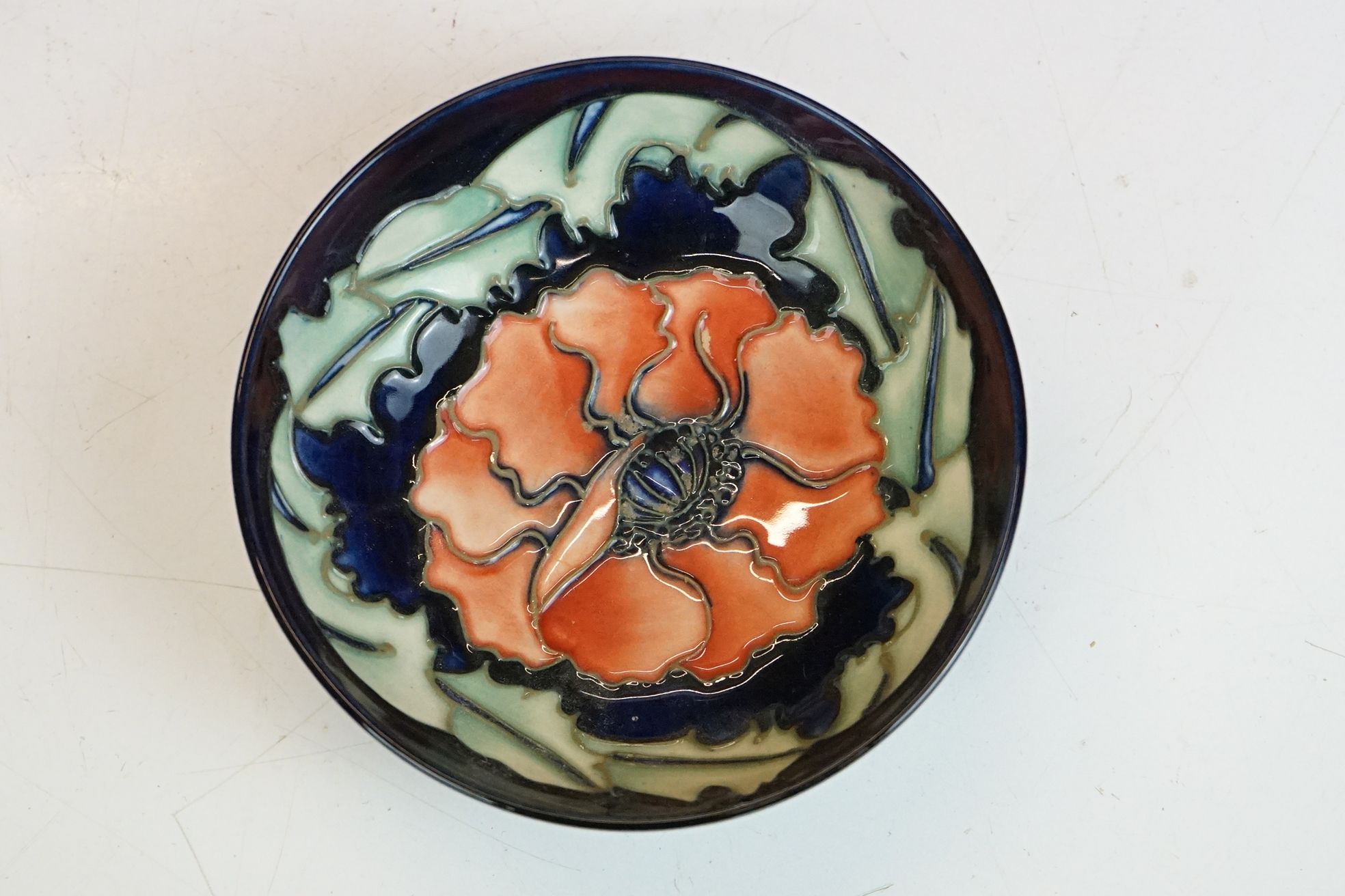 Moorcroft ' Poppy ' pattern small blue ground bowl / trinket dish, dated '96, 11.5cm diameter - Image 2 of 7