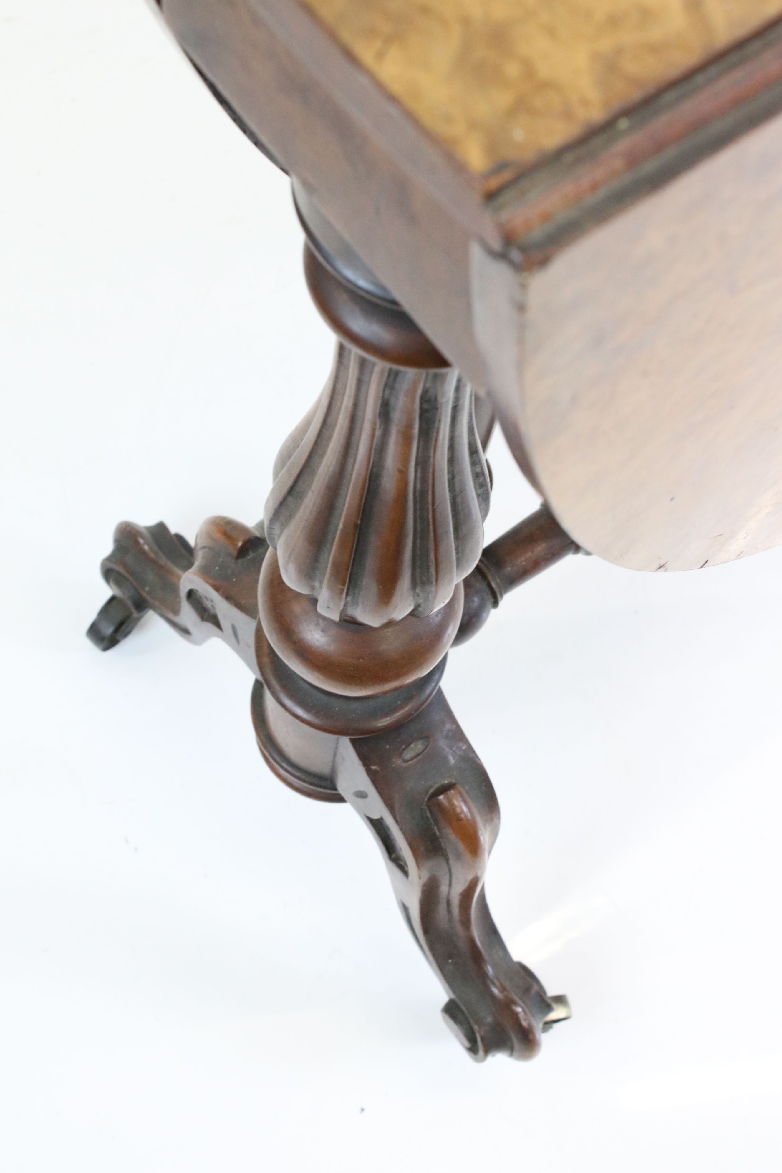 Victorian Burr Walnut and Walnut Oval Sutherland Table raised on reeded bulbous supports and - Image 8 of 9