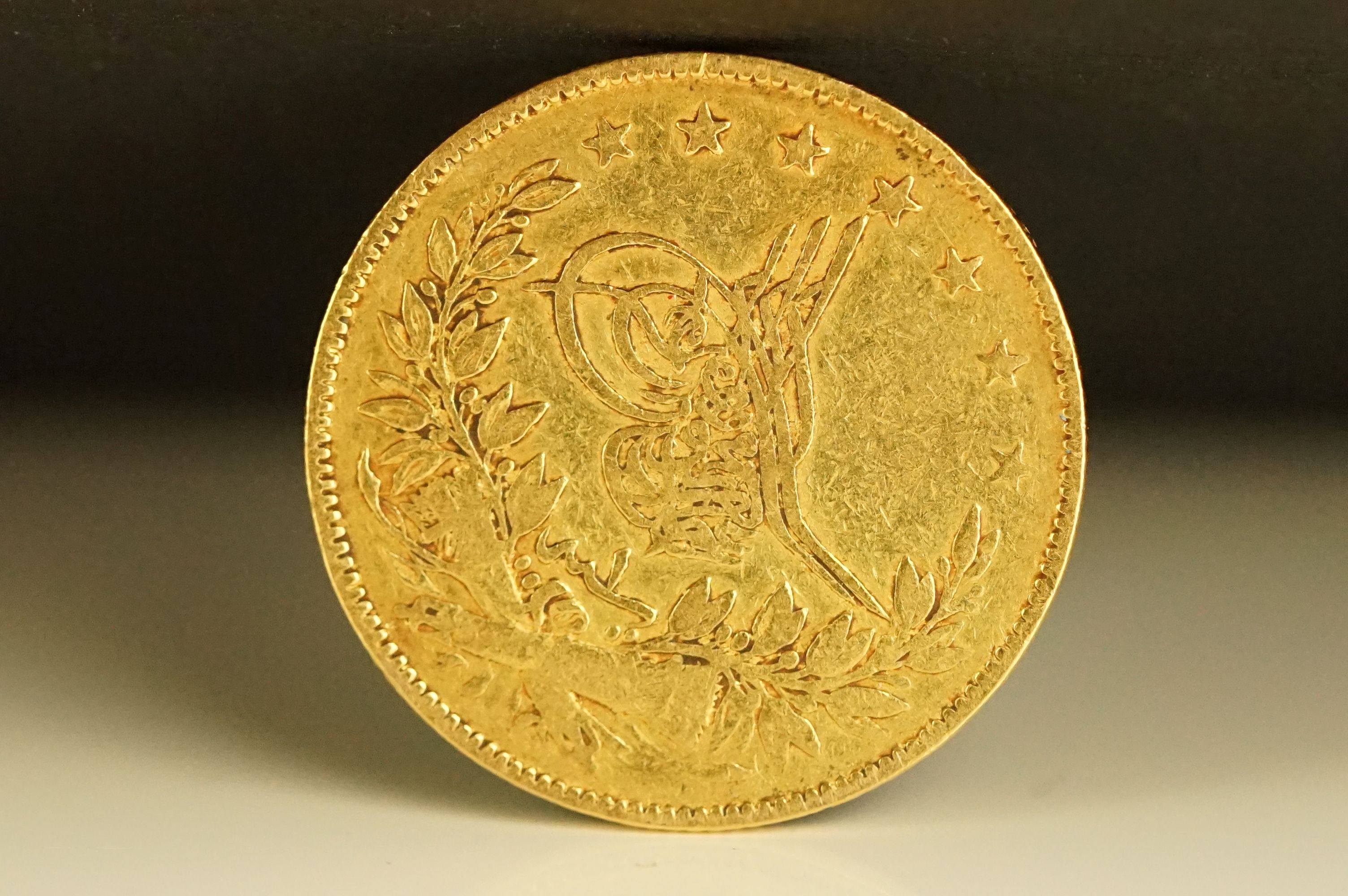 An antique Ottoman Kurush gold coin, approx 7.3g - Image 2 of 3