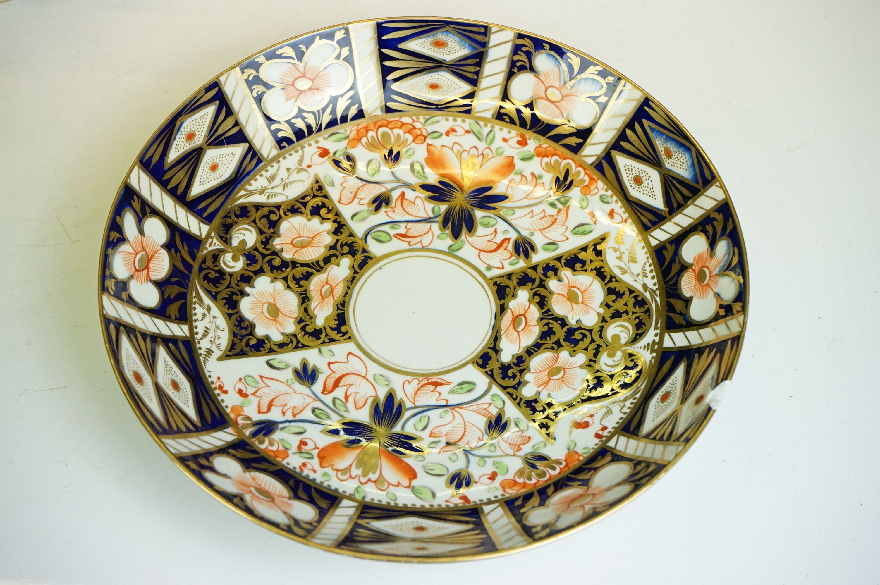 Early 19th century Crown Derby Imari pattern ceramics to include a small tureen & cover, teacups, - Image 6 of 24