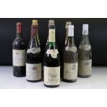 A collection of bottled wines to include Chablis, Champagne and various table wines.