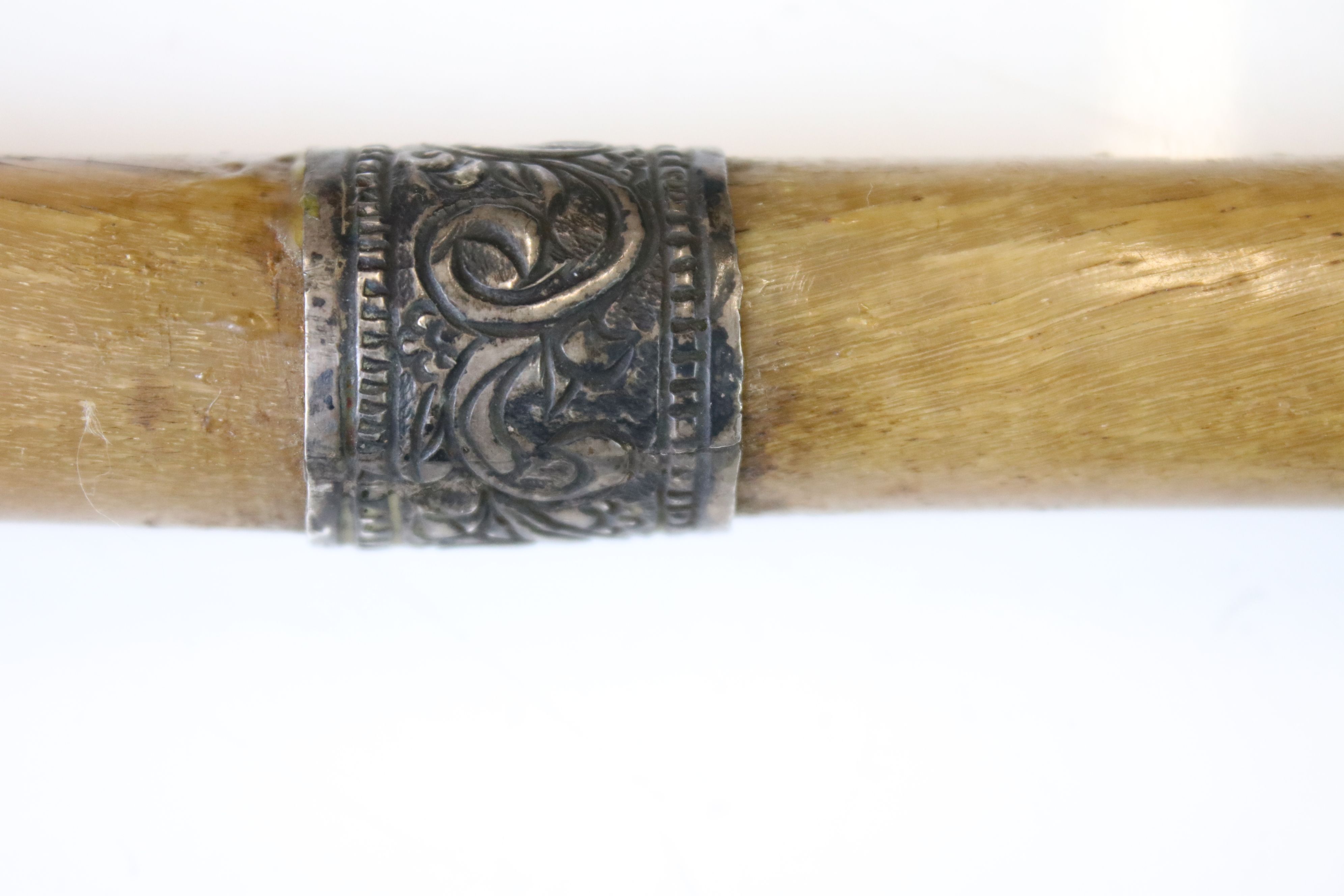 19th century rhino horn walking stick with white metal pommel, collar & ferrule, the pommel repousse - Image 3 of 6