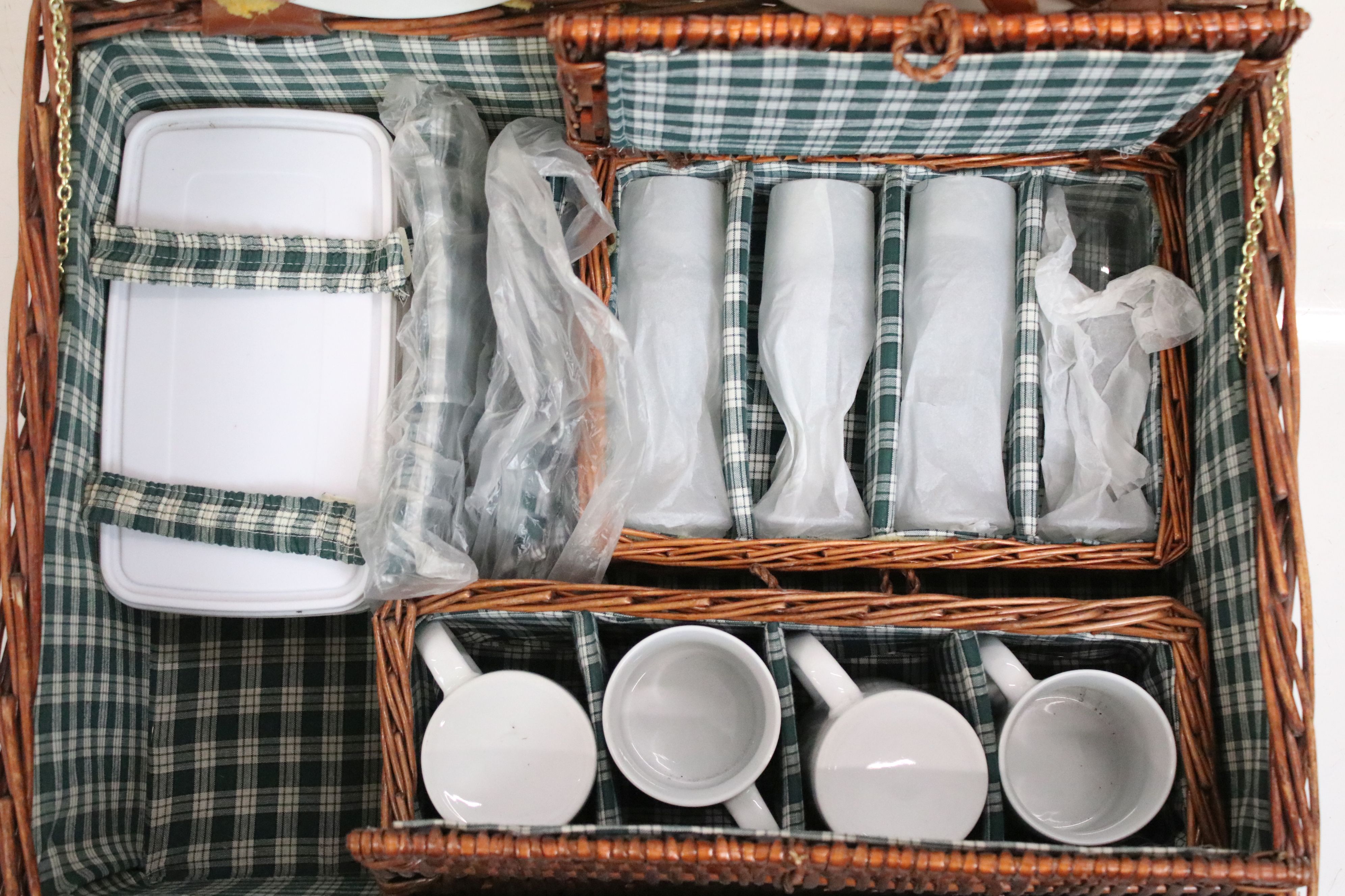 Four person picnic set in three wicker baskets, comprising cutlery, mugs, champagne glasses, - Image 5 of 7