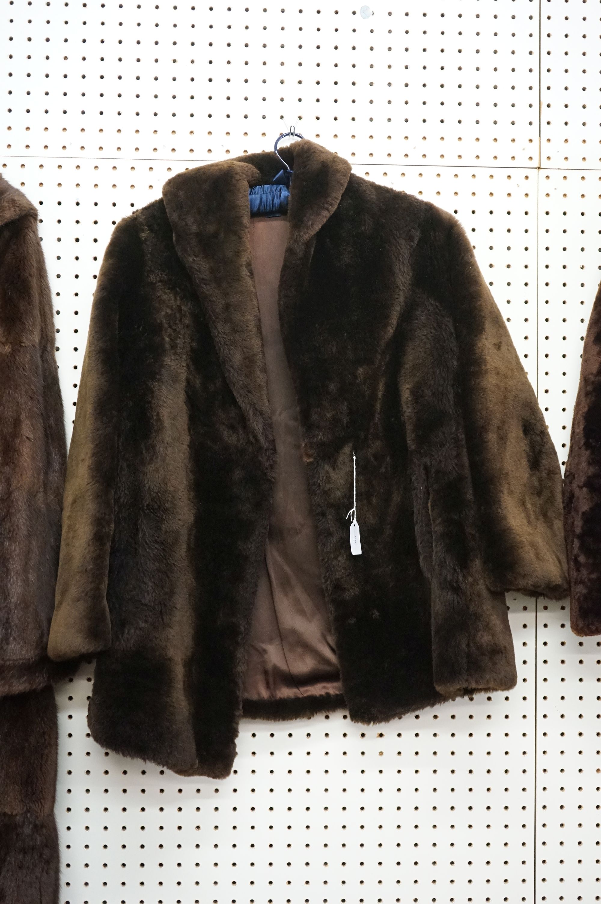 Three vintage brown fur coats / jackets. - Image 6 of 14