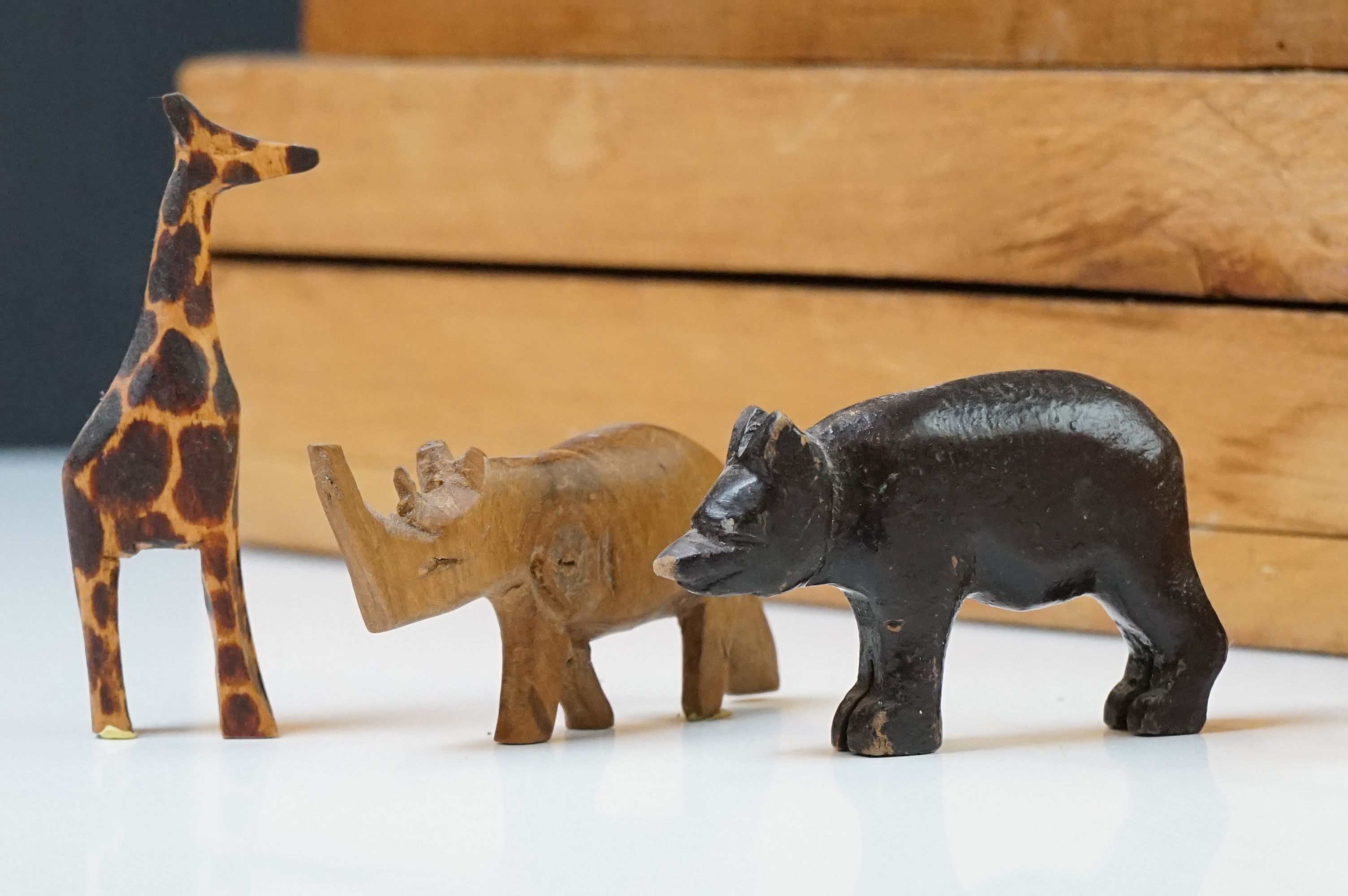 Wooden Noah's Ark model with nine carved animals (giraffes, elephants, etc). Ark measures approx - Image 3 of 11