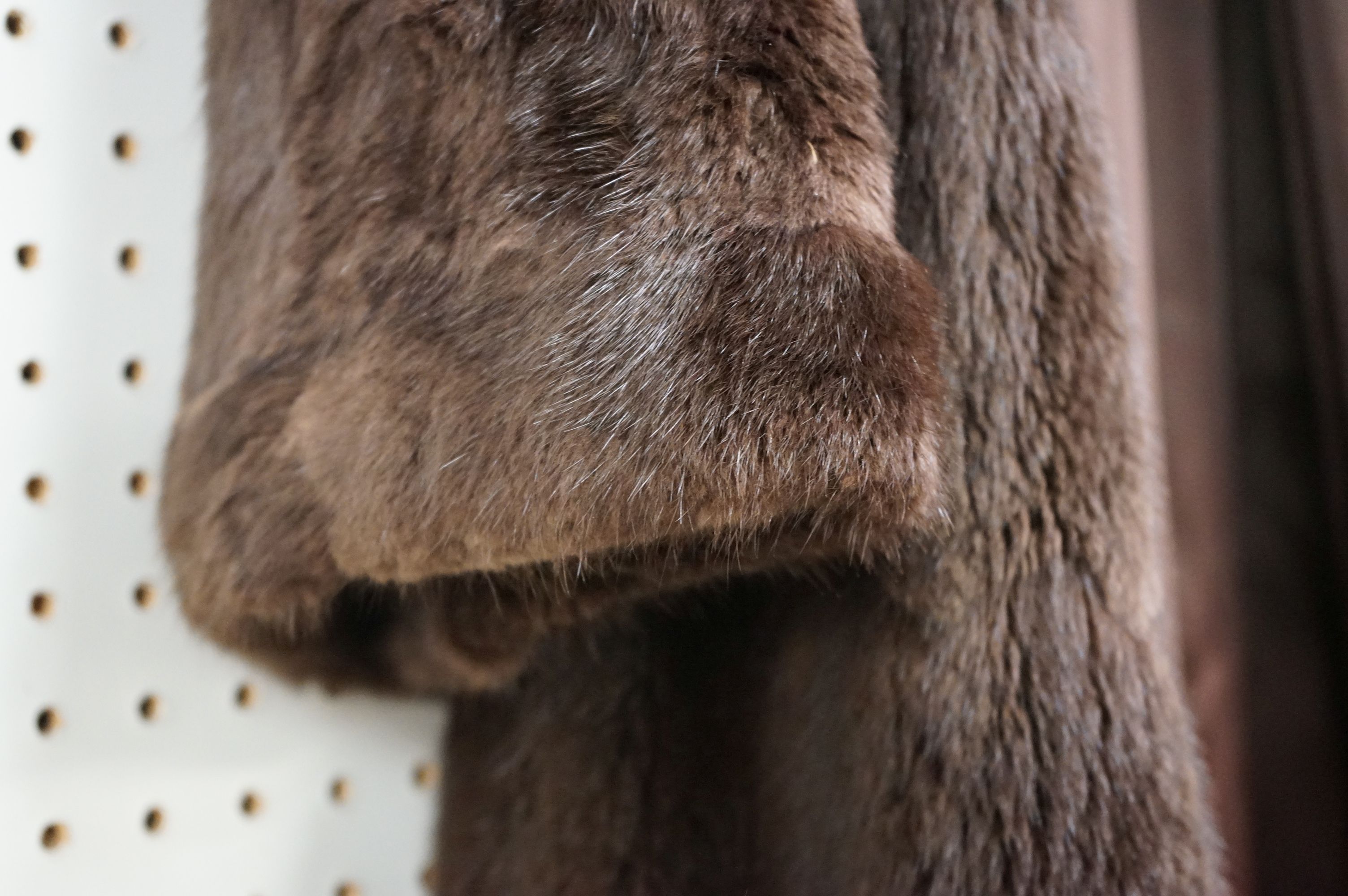 Three vintage brown fur coats / jackets. - Image 3 of 14