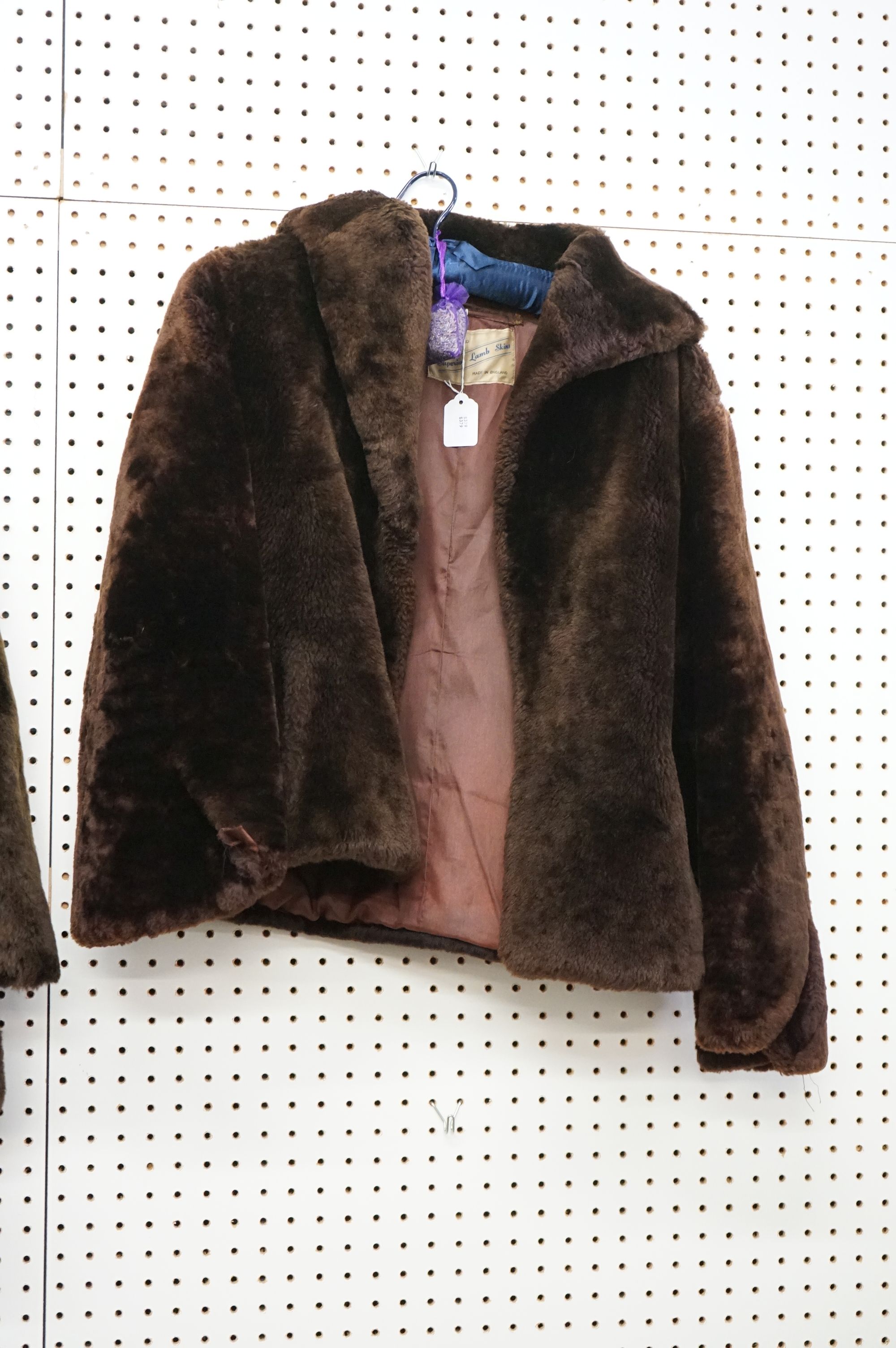 Three vintage brown fur coats / jackets. - Image 10 of 14