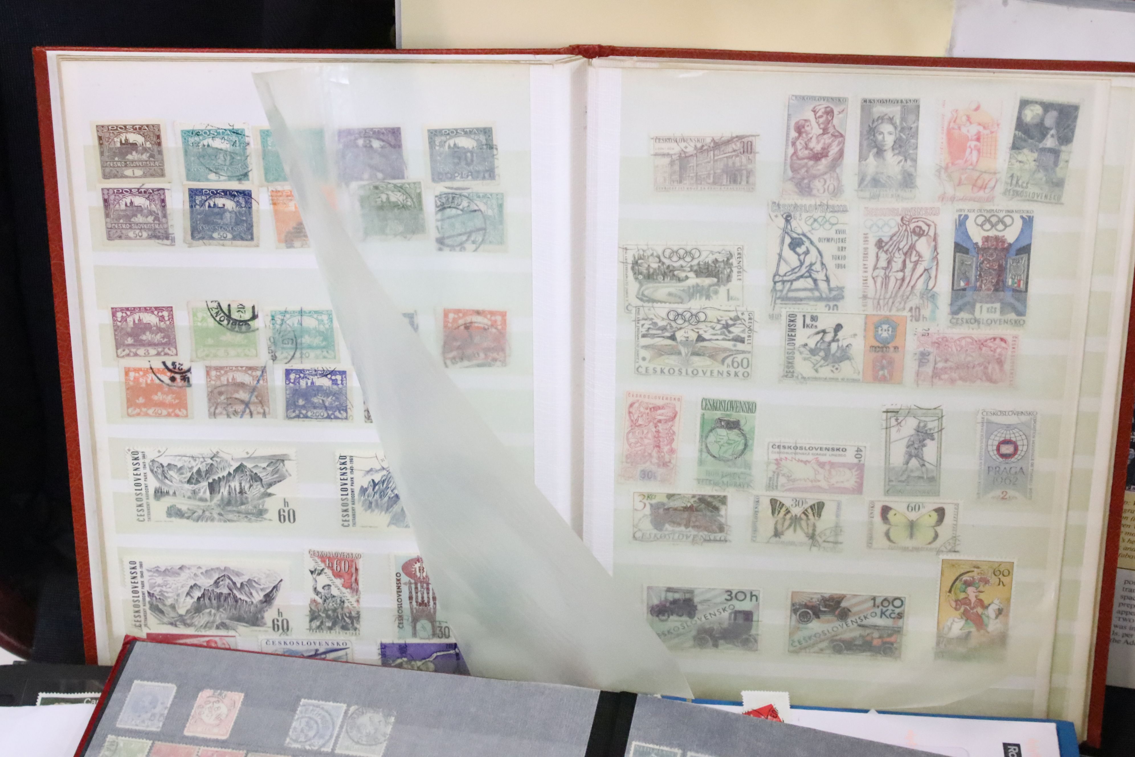 An extensive collection of GB, Commonwealth & World stamps in albums and loose, to include Queen - Image 6 of 15