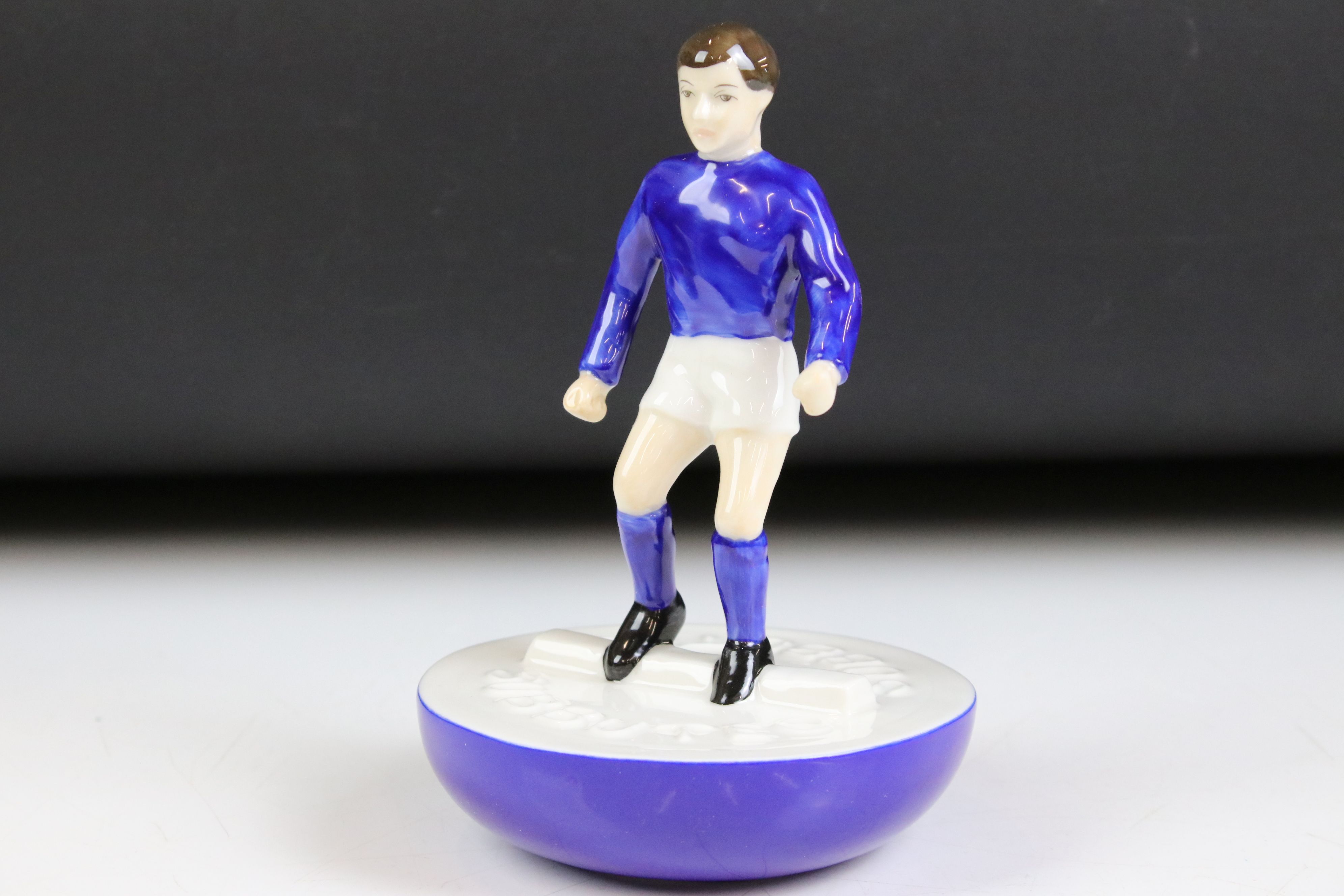 Two Royal Doulton Limited Edition Ceramic Subbuteo Players, MCL 12, one in red shirt and white - Image 6 of 10