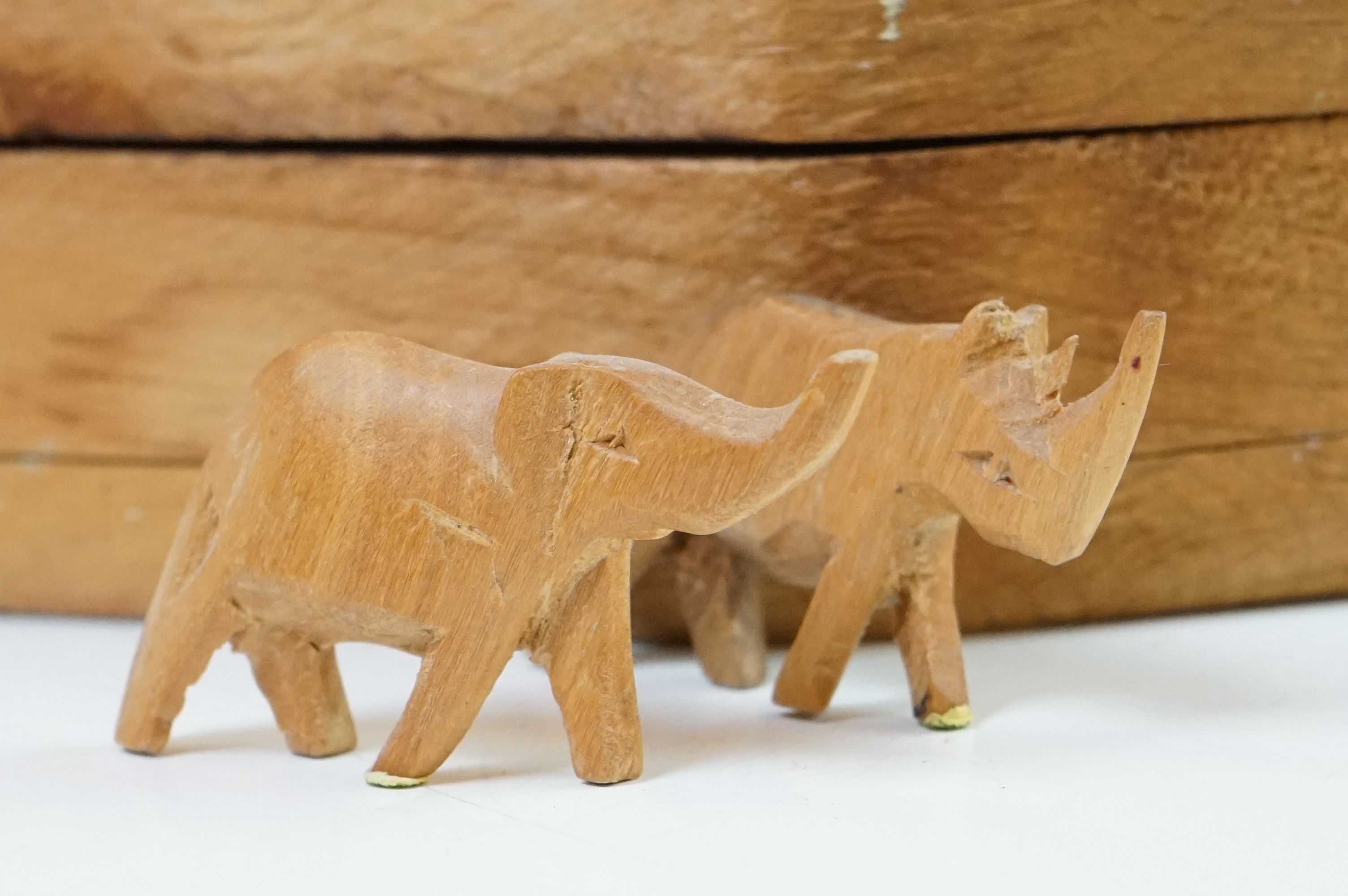 Wooden Noah's Ark model with nine carved animals (giraffes, elephants, etc). Ark measures approx - Image 5 of 11