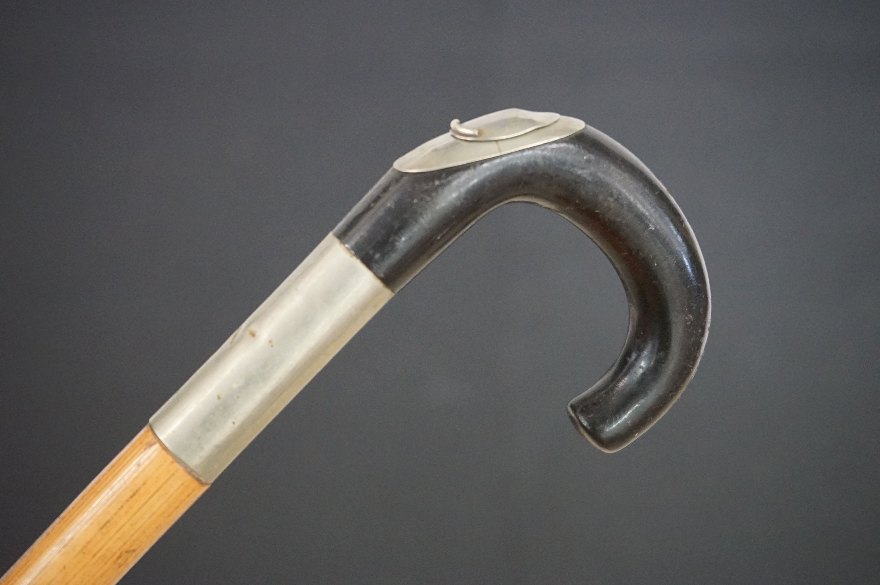 Early-to-mid 20th century bamboo horse measuring walking stick, the curved handle with removable - Image 2 of 7