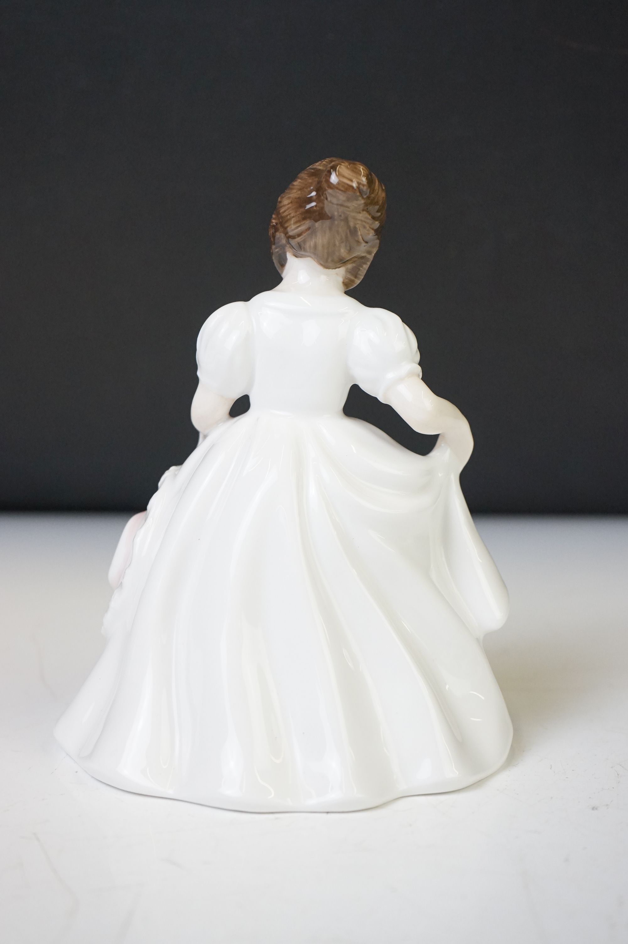 Seven Royal Doulton figures to include: 'Little Ballerina', HN 3395 'Welcome', HN 3764, 'Cherie', HN - Image 4 of 26