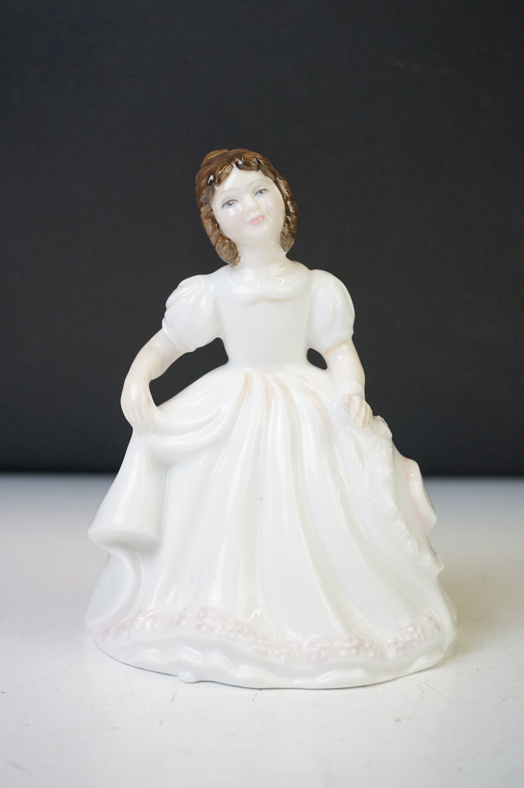 Seven Royal Doulton figures to include: 'Little Ballerina', HN 3395 'Welcome', HN 3764, 'Cherie', HN - Image 3 of 26