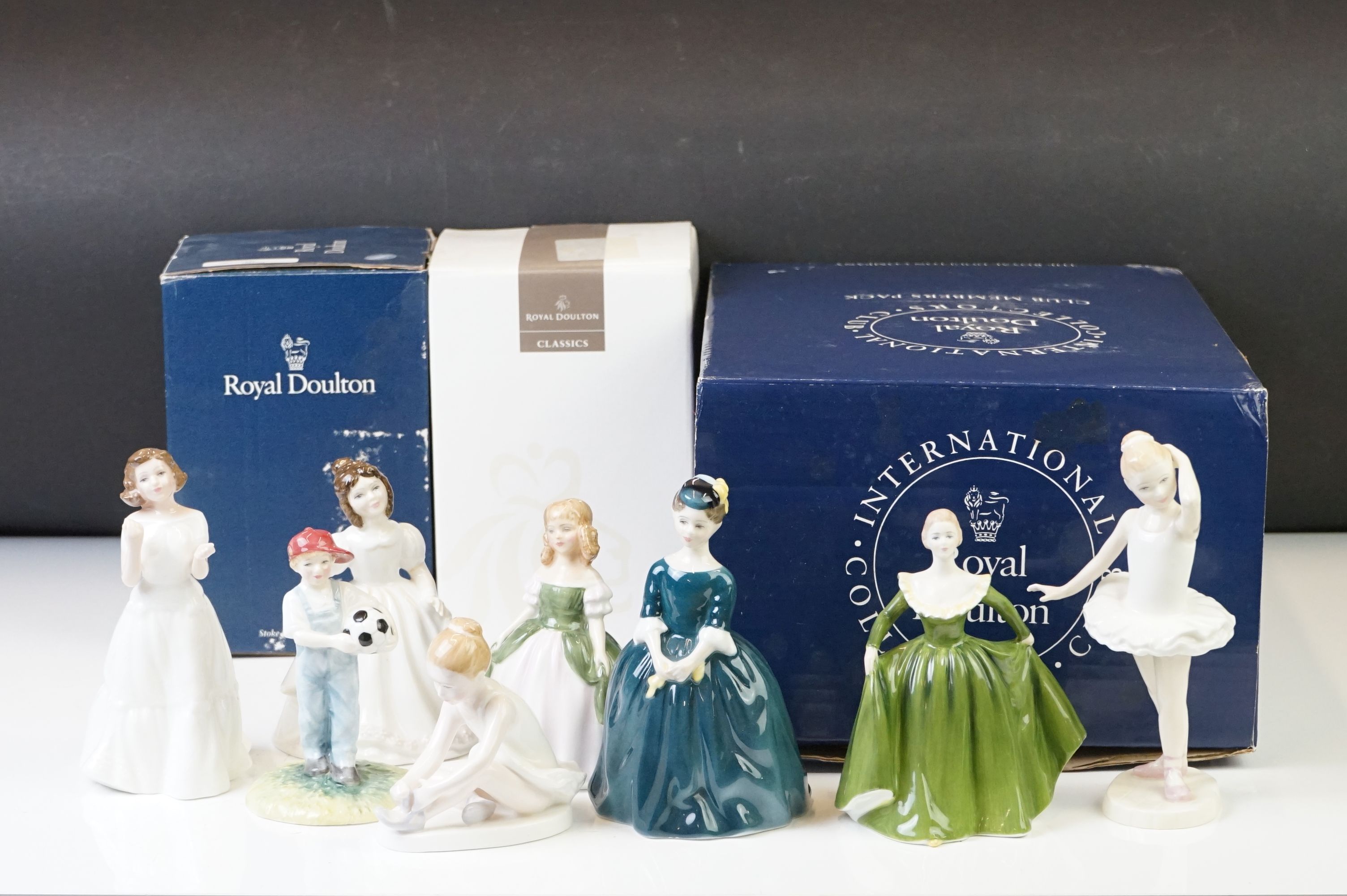Seven Royal Doulton figures to include: 'Little Ballerina', HN 3395 'Welcome', HN 3764, 'Cherie', HN - Image 2 of 26