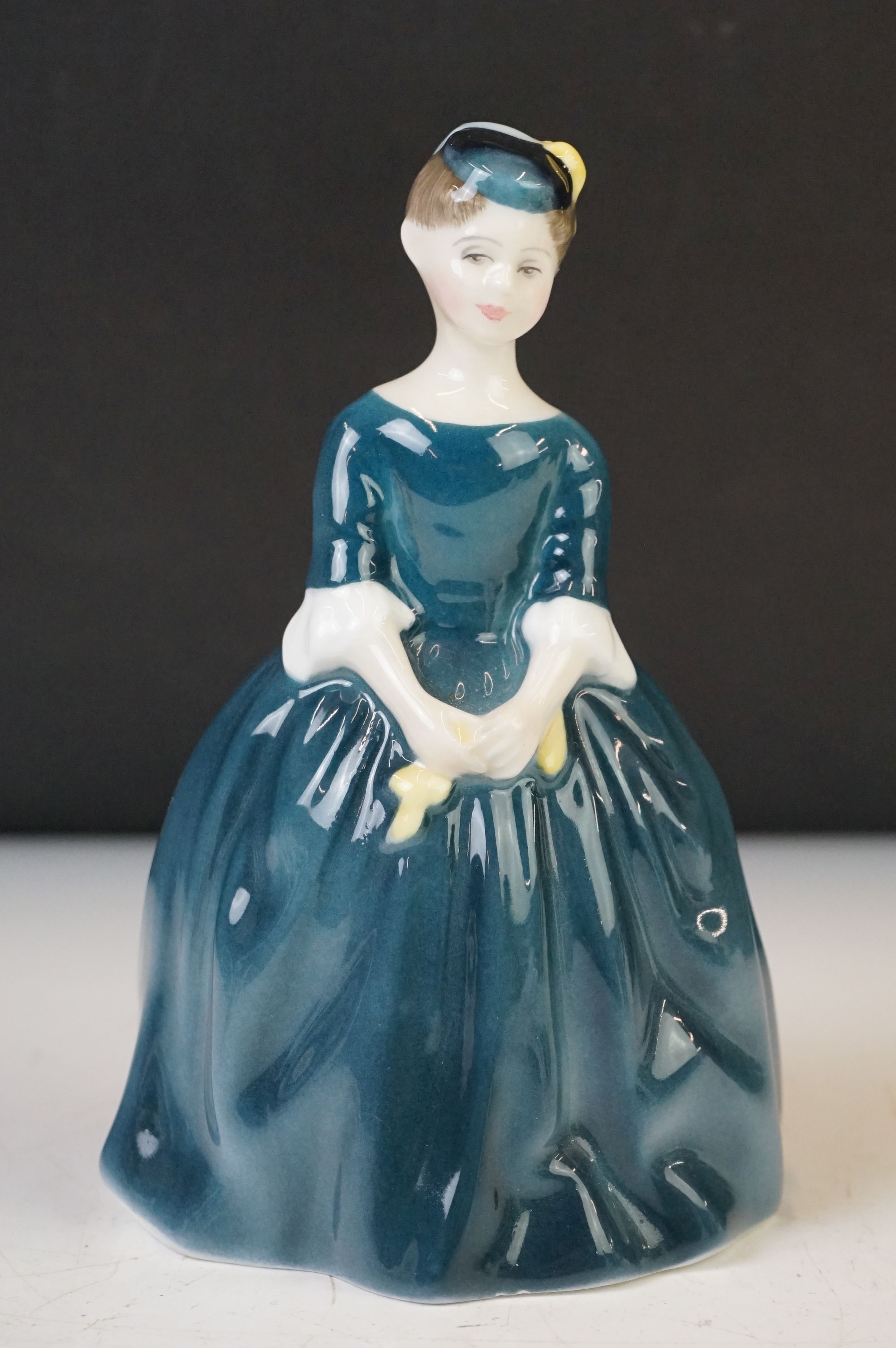 Seven Royal Doulton figures to include: 'Little Ballerina', HN 3395 'Welcome', HN 3764, 'Cherie', HN - Image 15 of 26