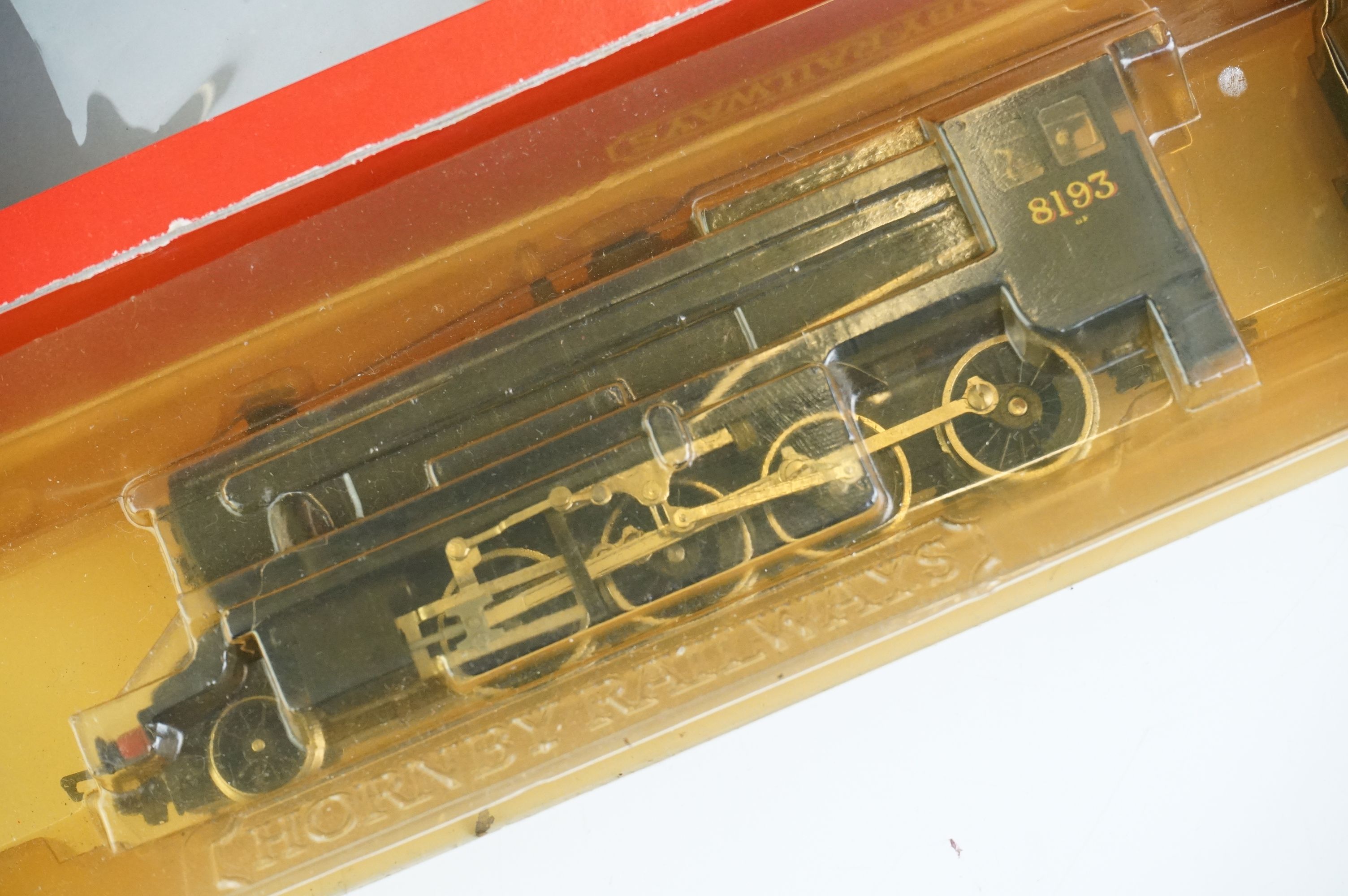 Four boxed Hornby OO gauge locomotives to include R074 BR Battle of Britain 41 Squadron, R315 LMS - Image 20 of 22
