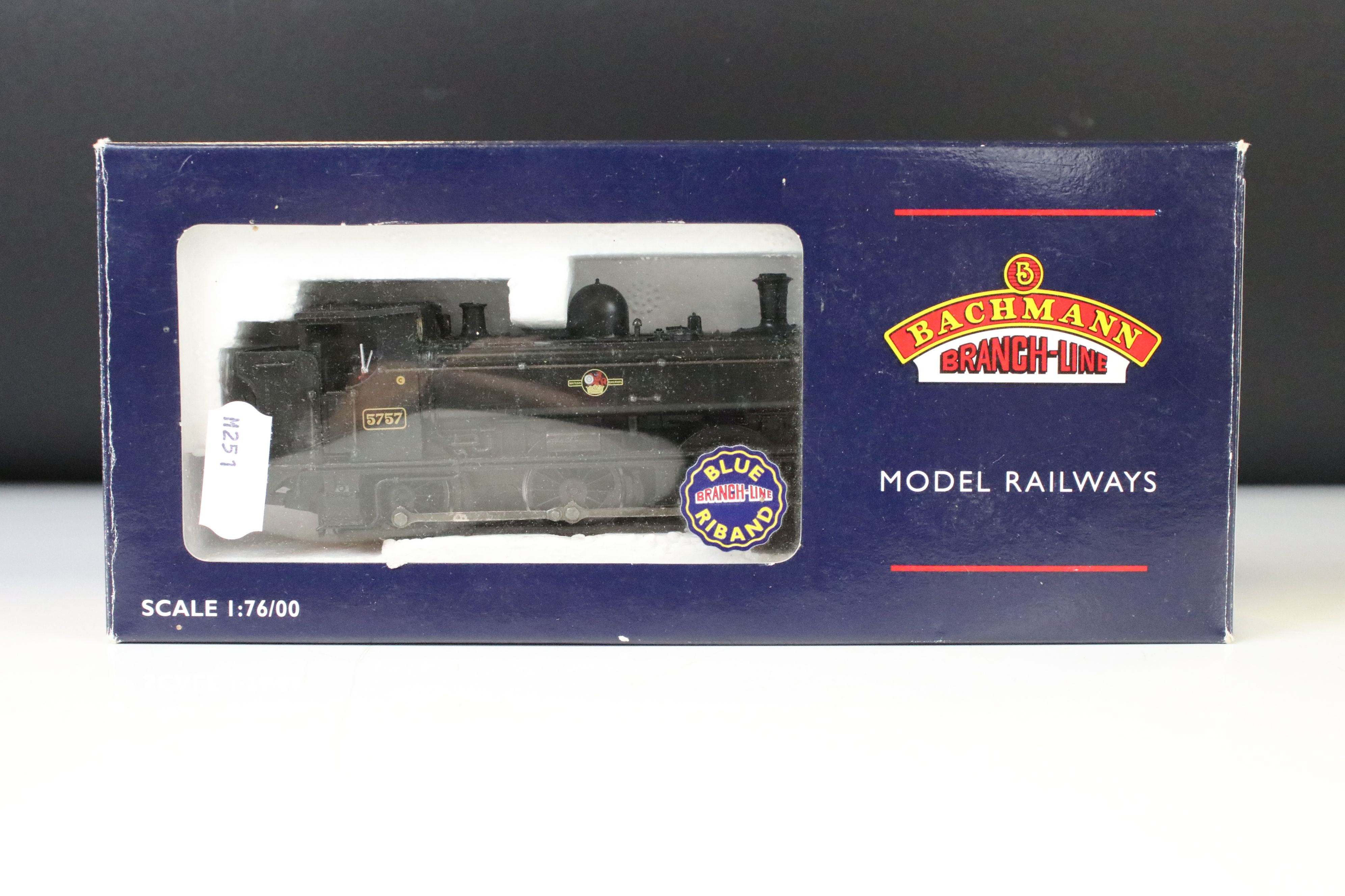 Two boxed OO gauge locomotives to include Oxford OR76DG001 2309 Deans Goods GWR Lined and Bachmann - Image 10 of 14