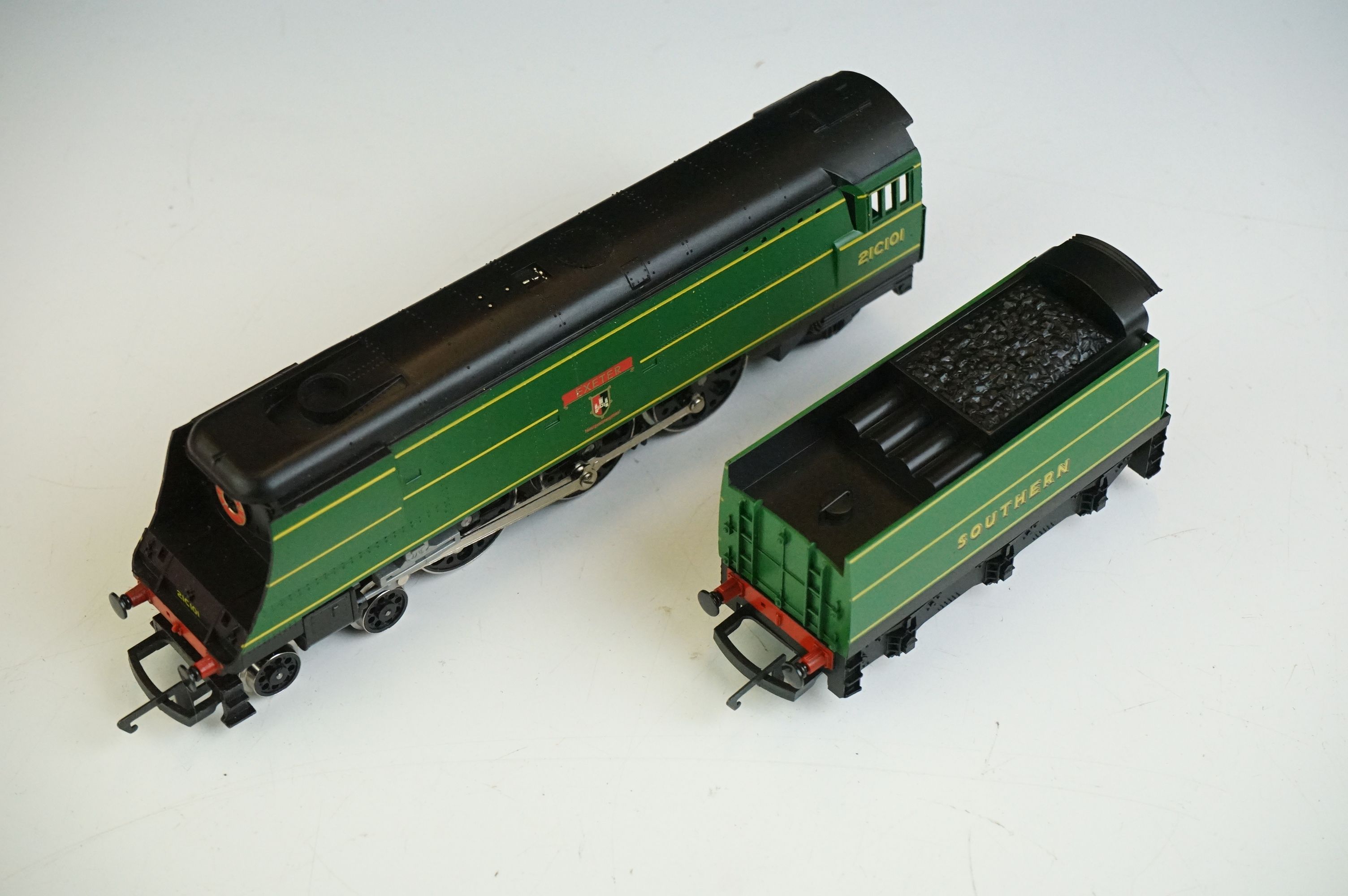 Boed ltd edn Hornby OO gauge R320 SR West Country Class Exeter plus a boxed Hornby Top Link R310 - Image 6 of 14