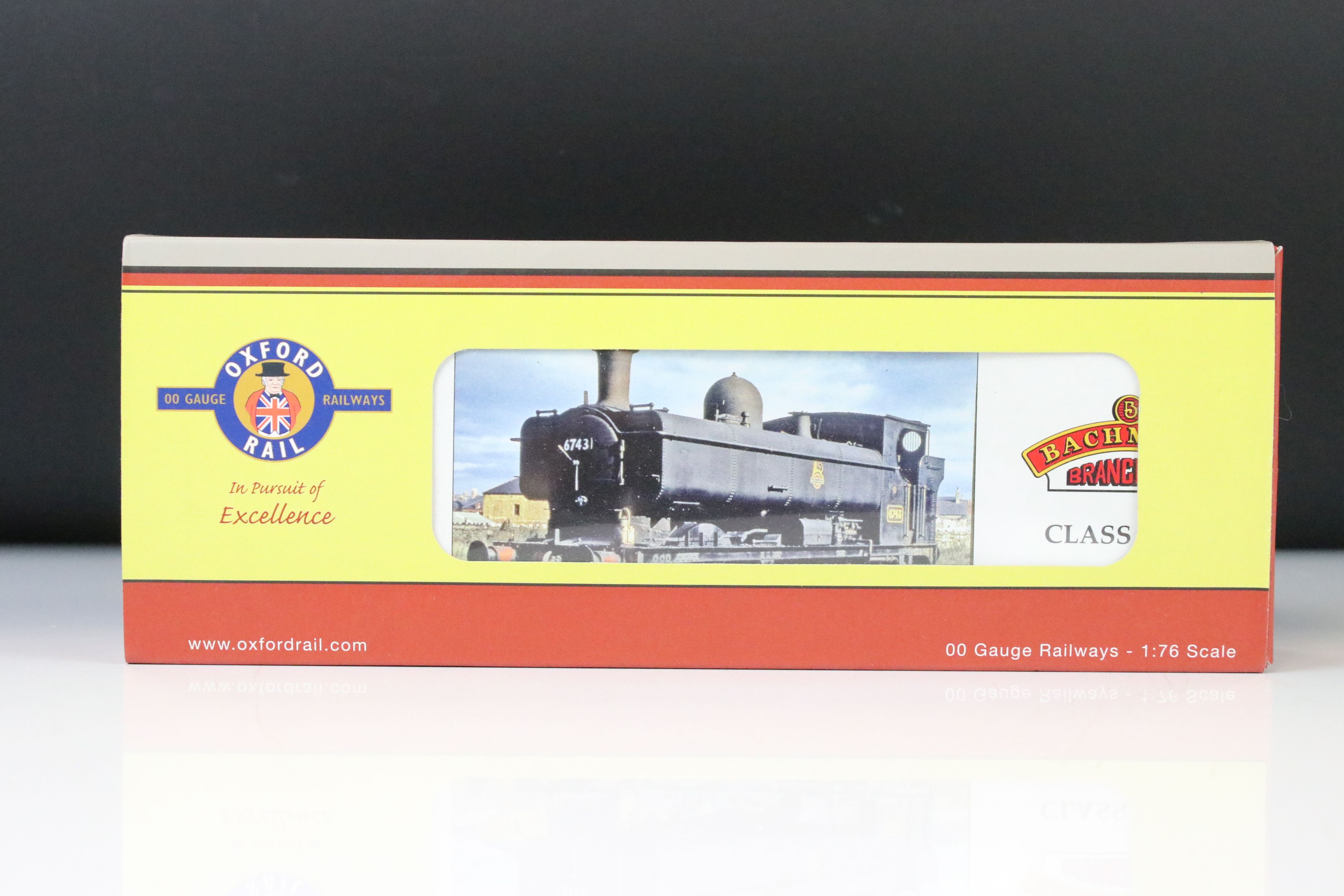 Two boxed OO gauge locomotives to include Oxford OR76DG001 2309 Deans Goods GWR Lined and Bachmann - Image 2 of 14