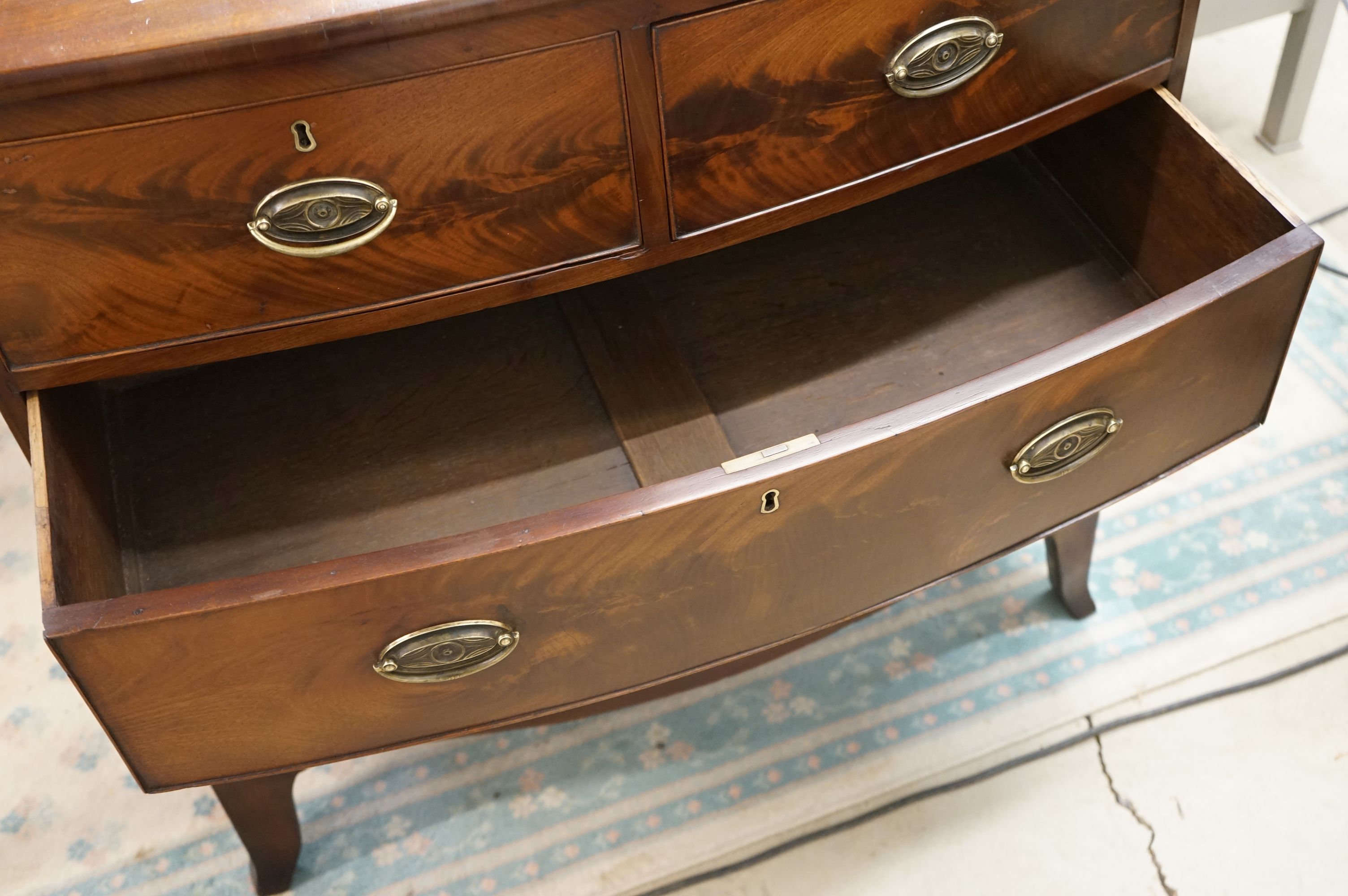 A 19th century mahogany bow front chest of 2 short and 2 long drawers of small proportions. - Image 5 of 10