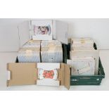 Collection of 21 boxed collectors plates to include 9 x Royal Albert 'The Queen Mother's Favourite