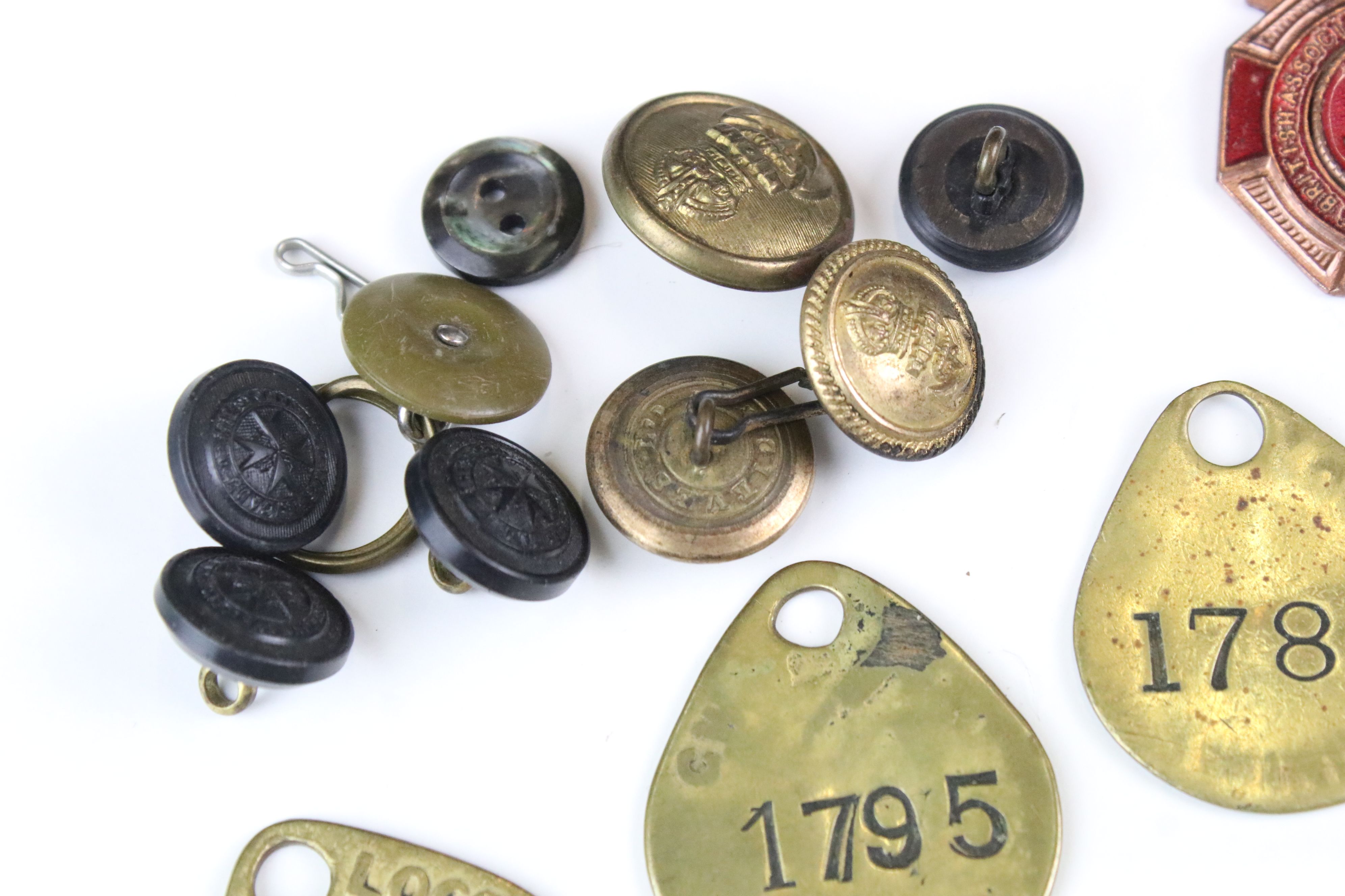 A small group of mixed collectables to include military buttons, a quantity of medallions and - Image 3 of 8