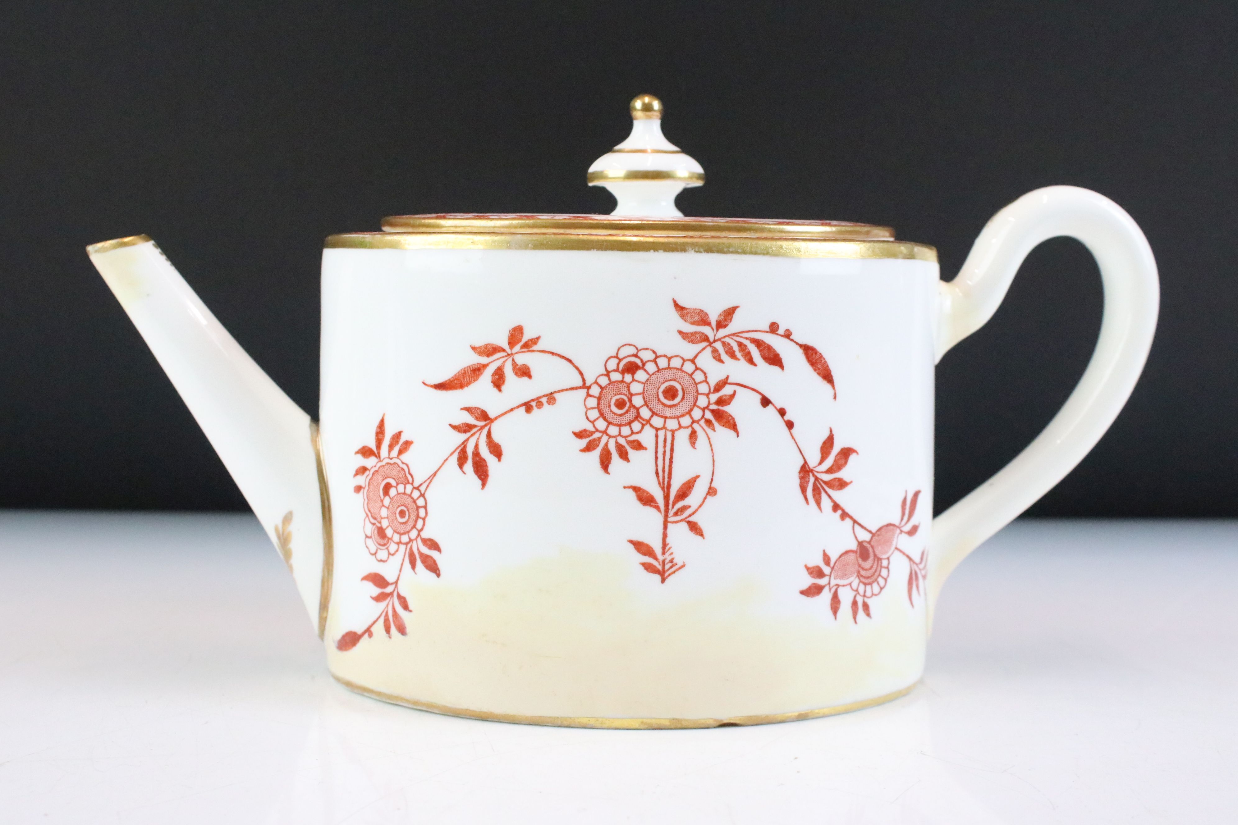 Three 19th Century teapots to include a Victorian Minton Delft teapot with red transfer printed - Image 8 of 10