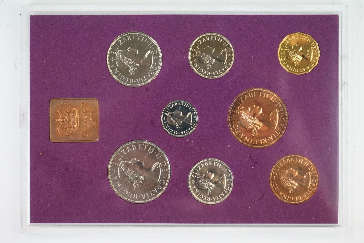 A collection of Royal Mint uncirculated coins to include 1994 year set, 1971 year set, 1970 year - Image 12 of 18
