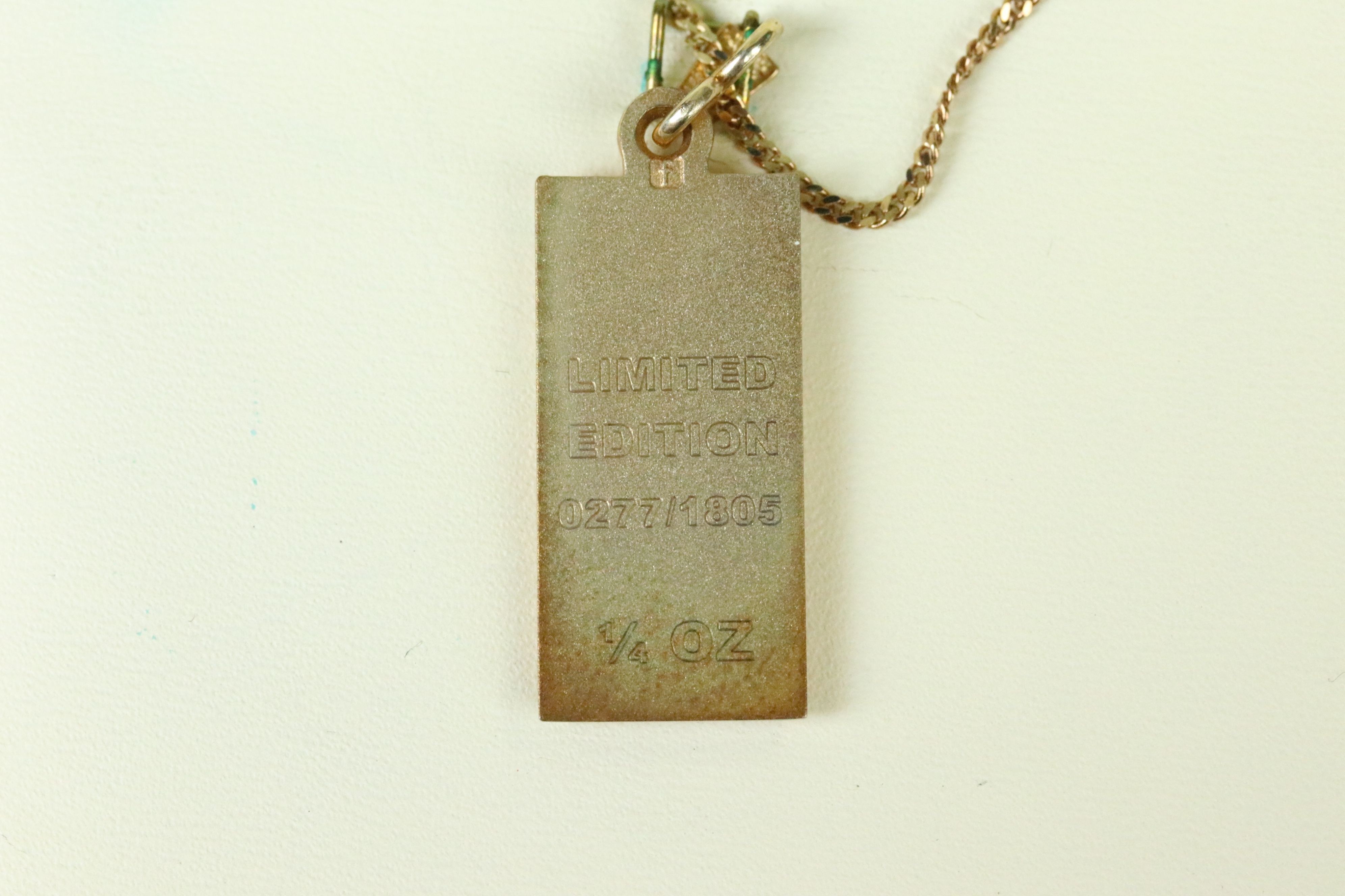 Royal Mint Classics limited edition 9ct gold ingot pendant necklace, 9ct gold chain, no. 277/1805, - Image 3 of 4