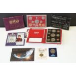 A collection of Royal Mint uncirculated coins to include 1994 year set, 1971 year set, 1970 year