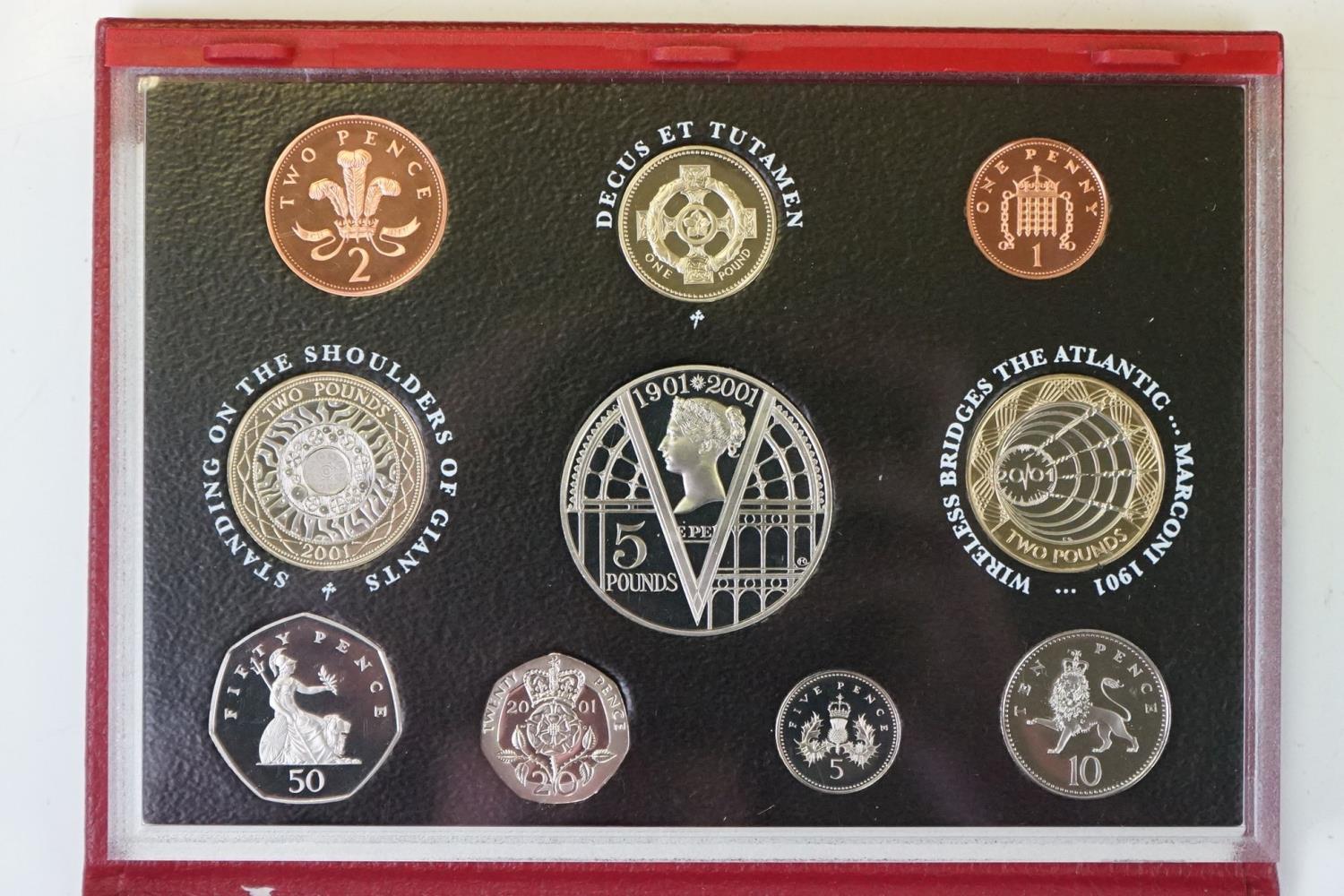 A collection of Royal Mint uncirculated coins to include 1994 year set, 1971 year set, 1970 year - Image 7 of 18