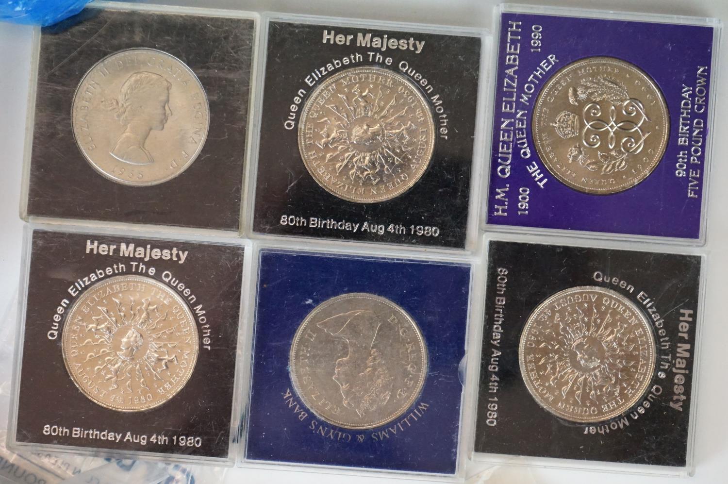 A large collection of British decimal and pre decimal coins to include commemorative crowns, Royal - Image 4 of 12