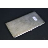 Art Deco silver cigarette case of rectangular form, with double-sided engine turned decoration,