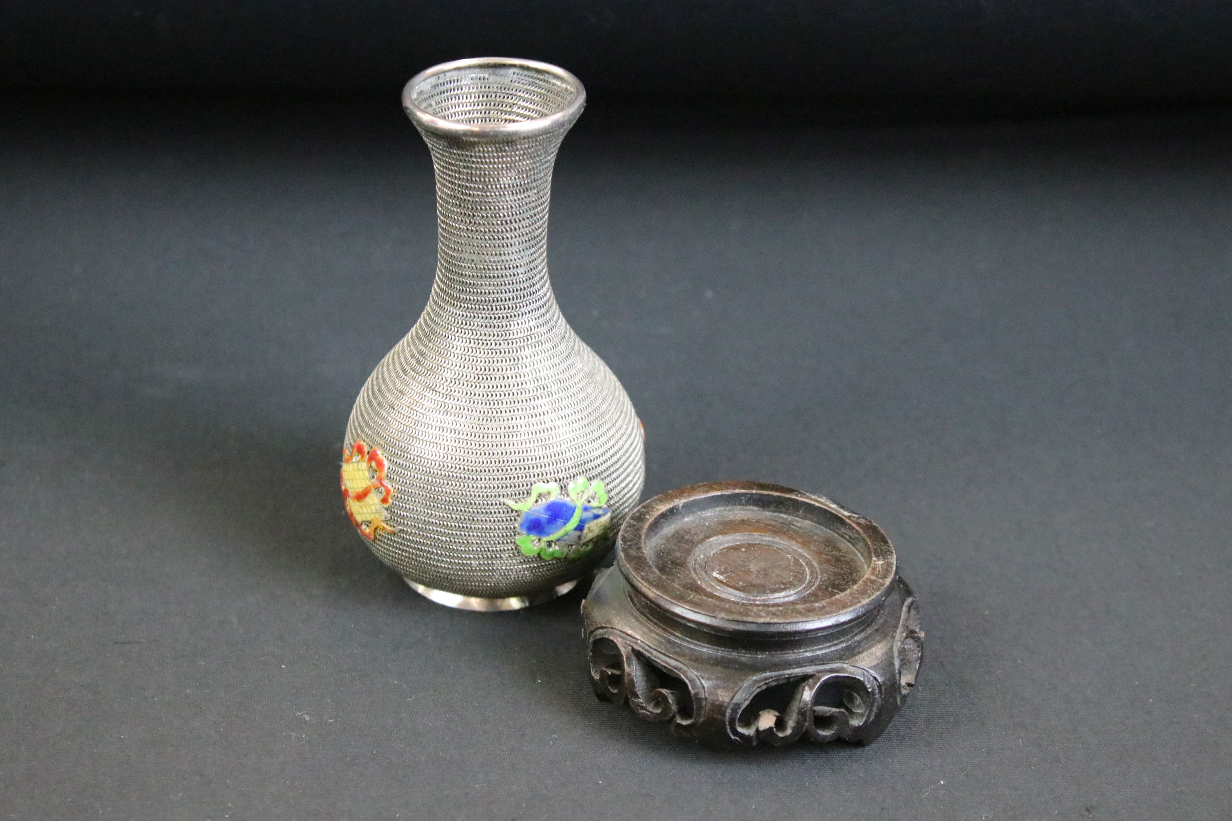 Early 20th Century Chinese white metal vase having a wire work body with enamelled panels to the - Image 2 of 4