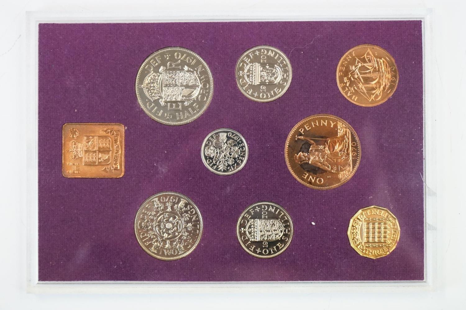 A collection of Royal Mint uncirculated coins to include 1994 year set, 1971 year set, 1970 year - Image 13 of 18