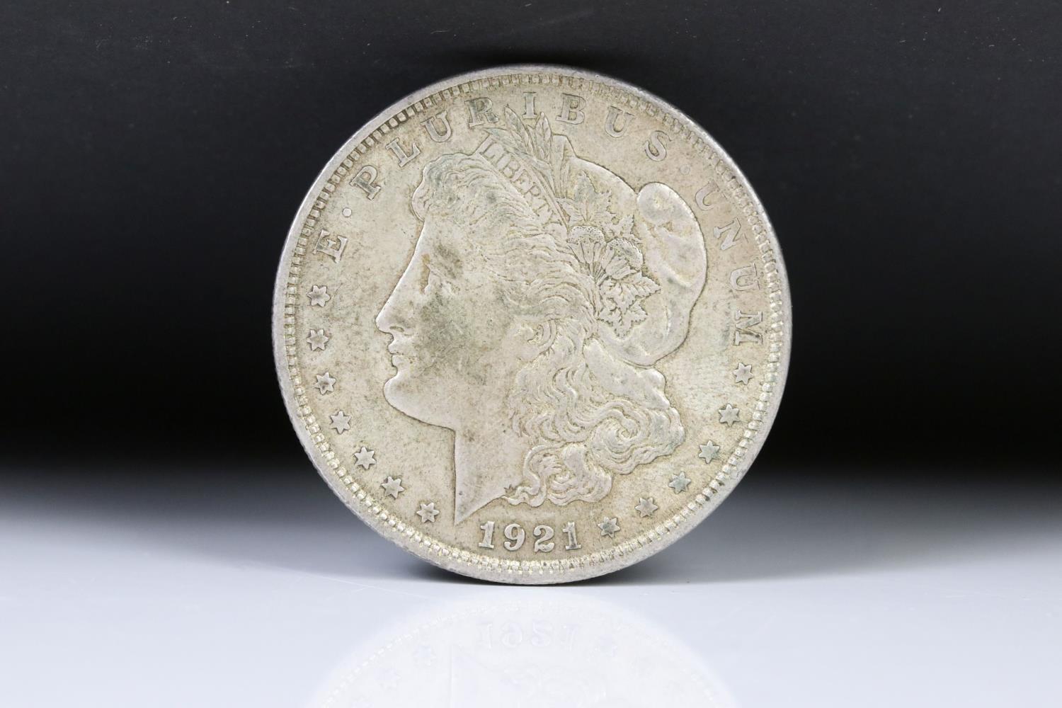A collection of four United States of America Morgan dollars to include 1921, 1881 and two 1921 - Image 5 of 9