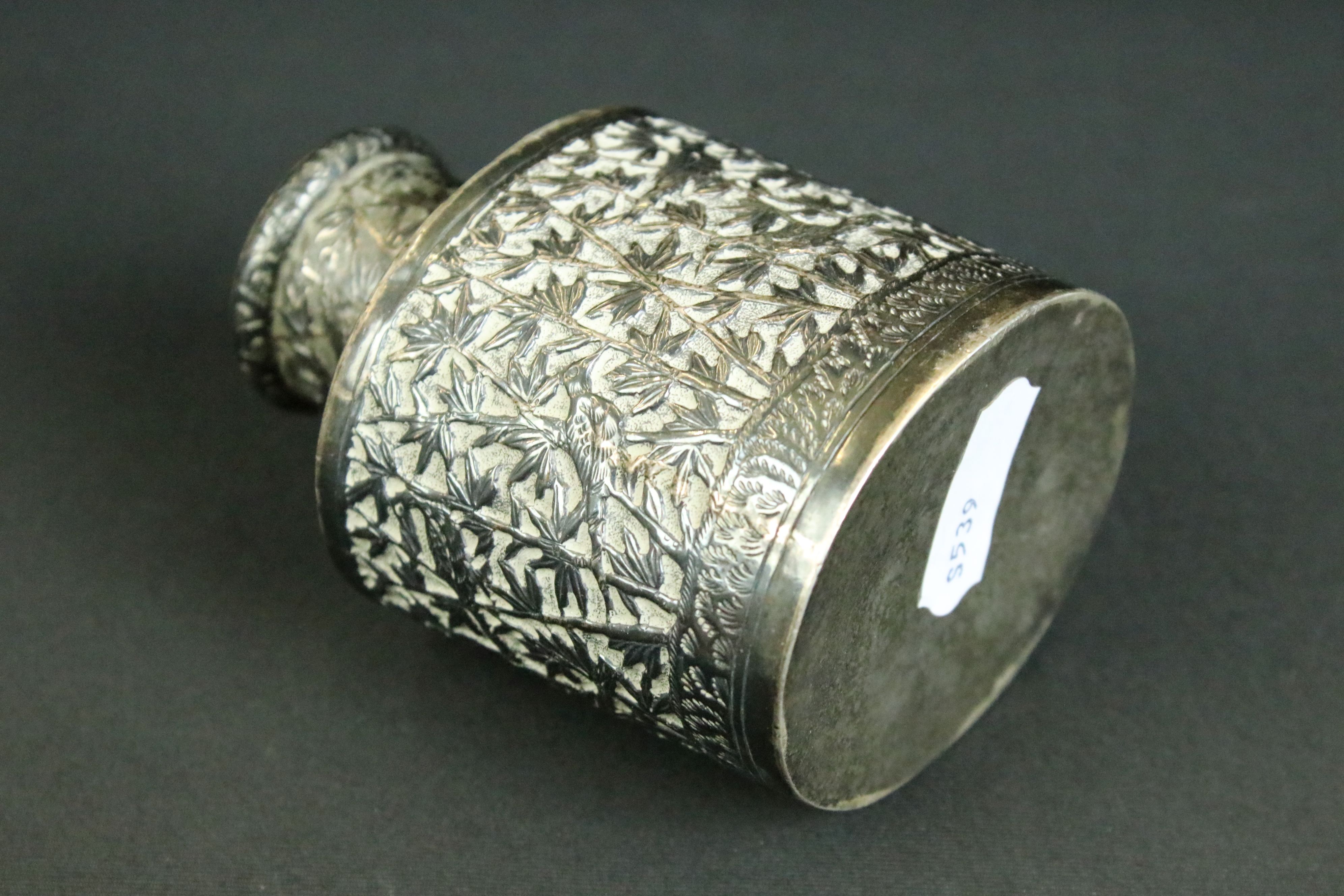 20th Century Chinese white metal tea caddy of oval form having moulded detailing to the sides - Image 3 of 4